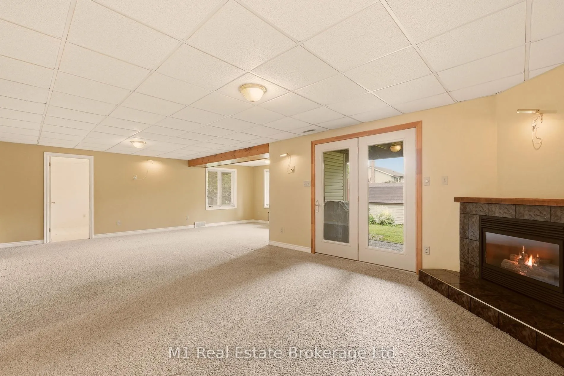 Photo 25 of 56 Wellington Drive, Centre Wellington, Elora/Salem — HOMEH