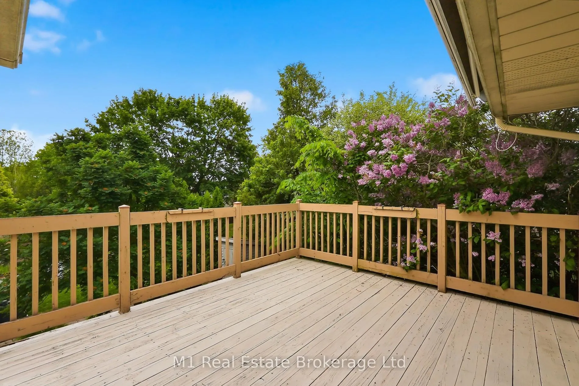 Photo 33 of 56 Wellington Drive, Centre Wellington, Elora/Salem — HOMEH