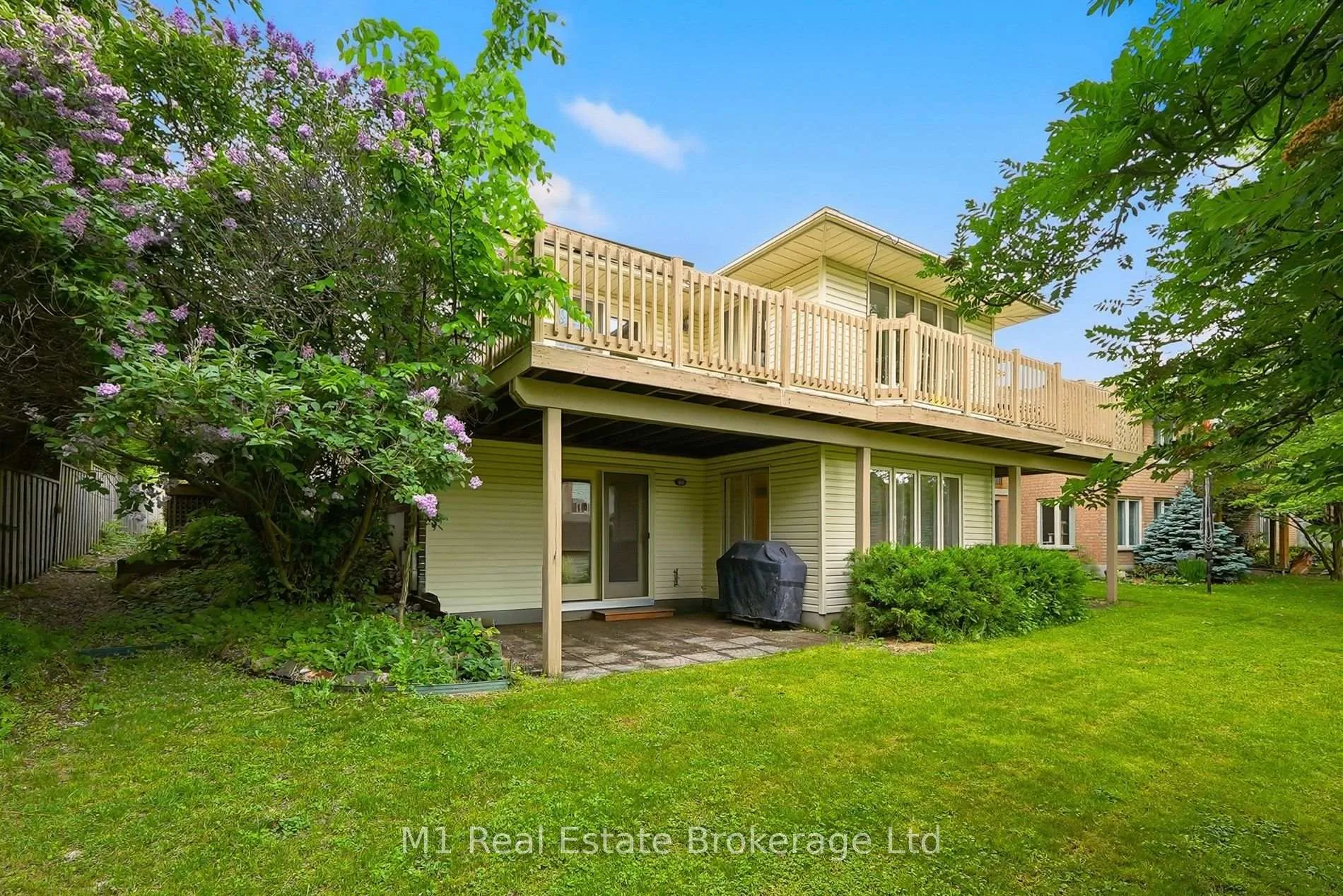 Photo 36 of 56 Wellington Drive, Centre Wellington, Elora/Salem — HOMEH
