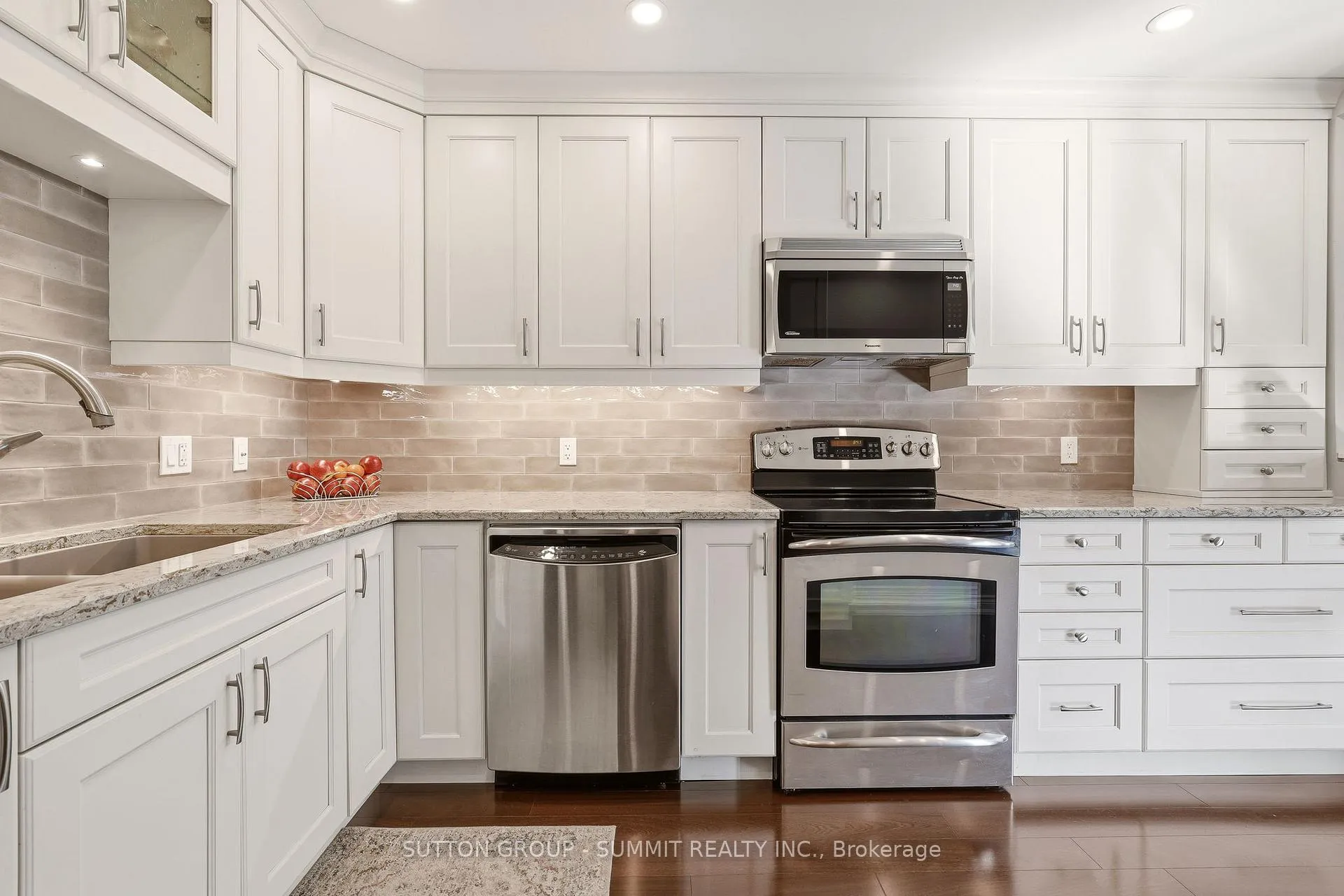 Photo 6 of 570 Forestwood Crescent, Burlington, Appleby — HOMEH