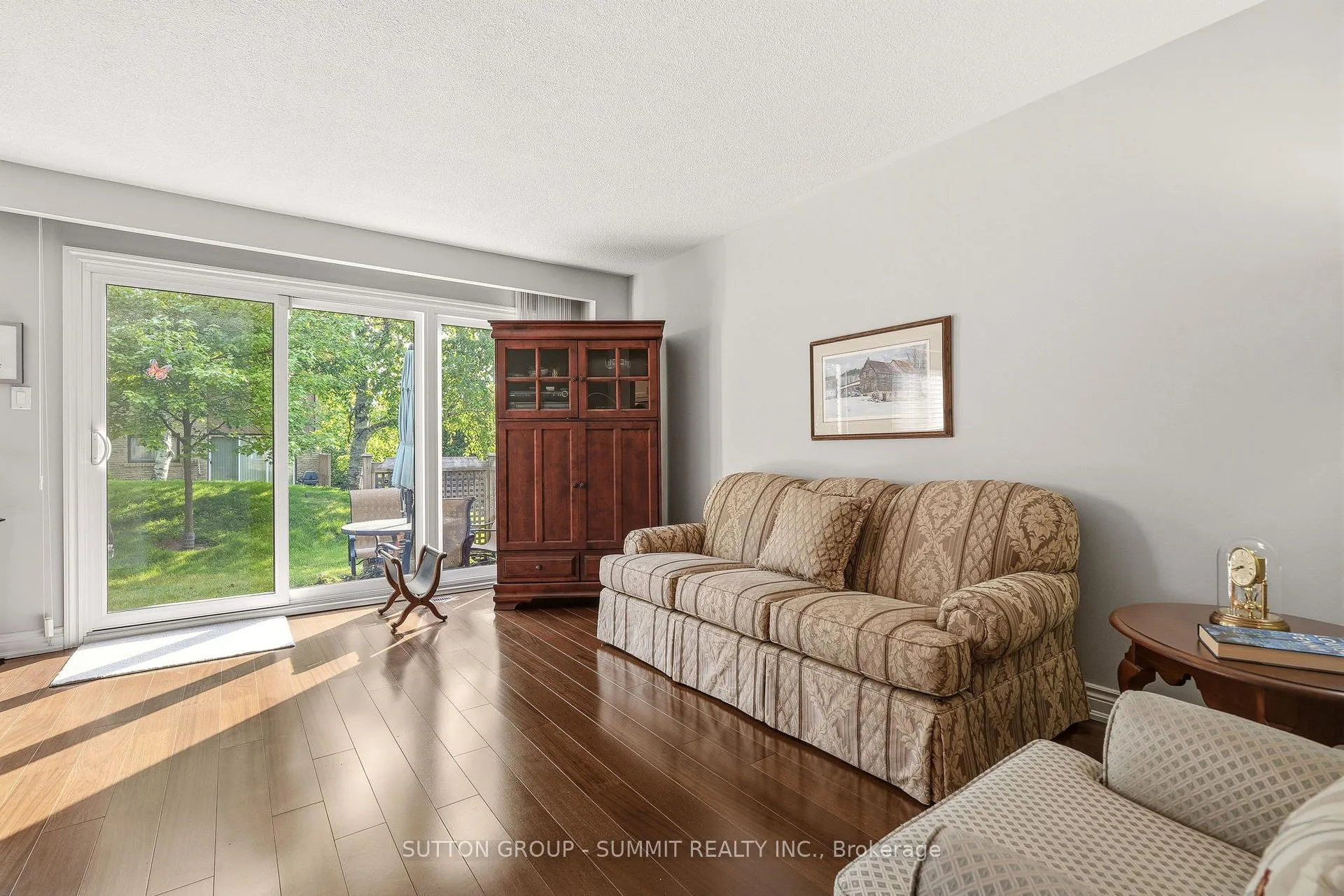 Photo 10 of 570 Forestwood Crescent, Burlington, Appleby — HOMEH