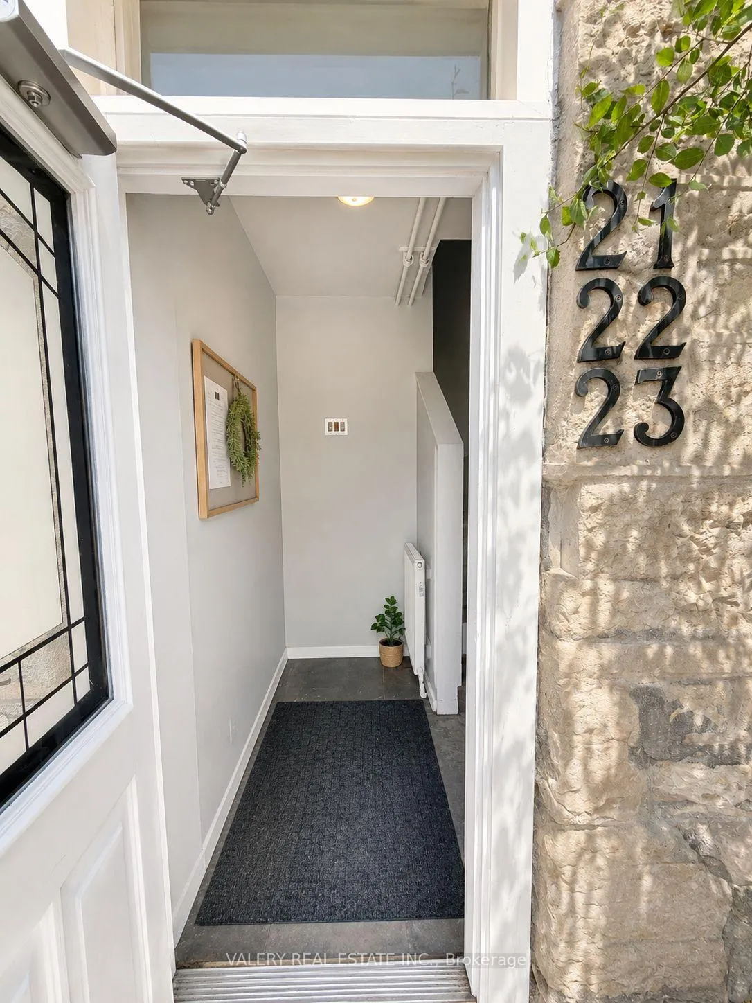 Photo 2 of Unit 23, 220 Gordon Street, Guelph, Dovercliffe Park/Old University — HOMEH