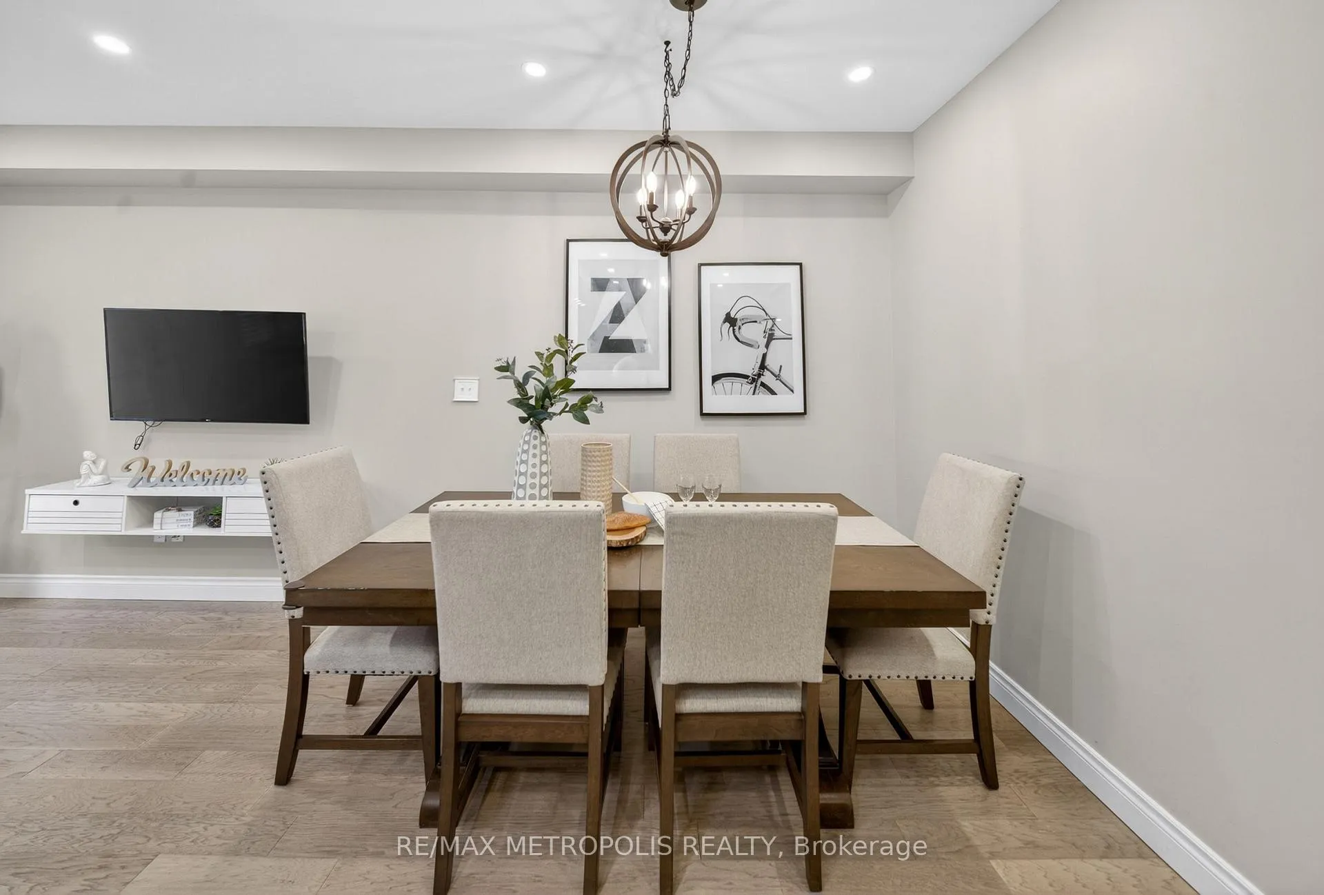 Photo 9 of 4 Cole Street, Hamilton, Waterdown — HOMEH