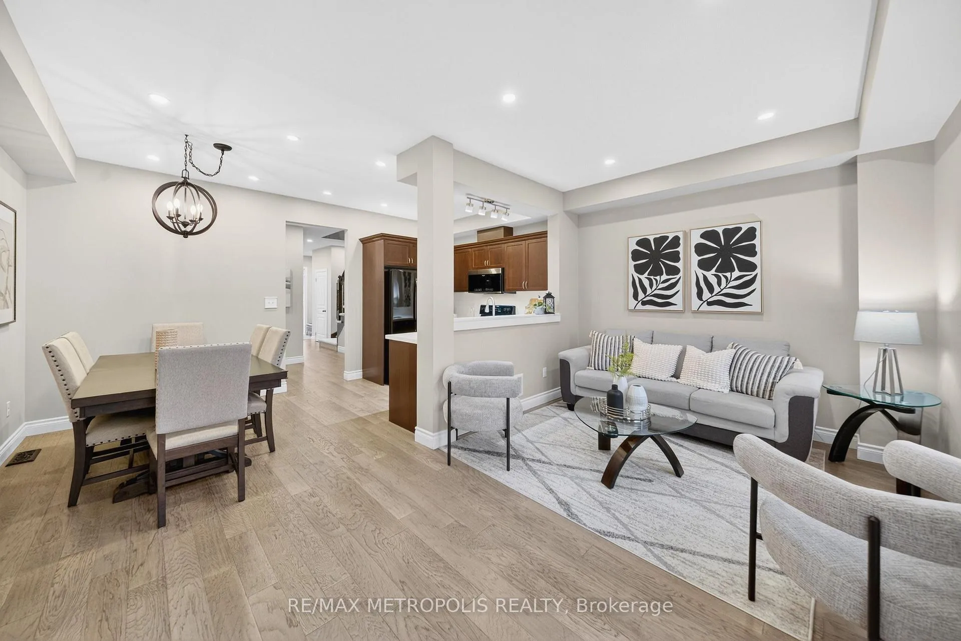 Photo 14 of 4 Cole Street, Hamilton, Waterdown — HOMEH