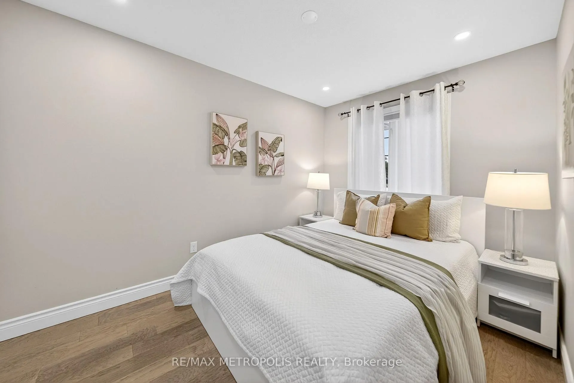 Photo 25 of 4 Cole Street, Hamilton, Waterdown — HOMEH