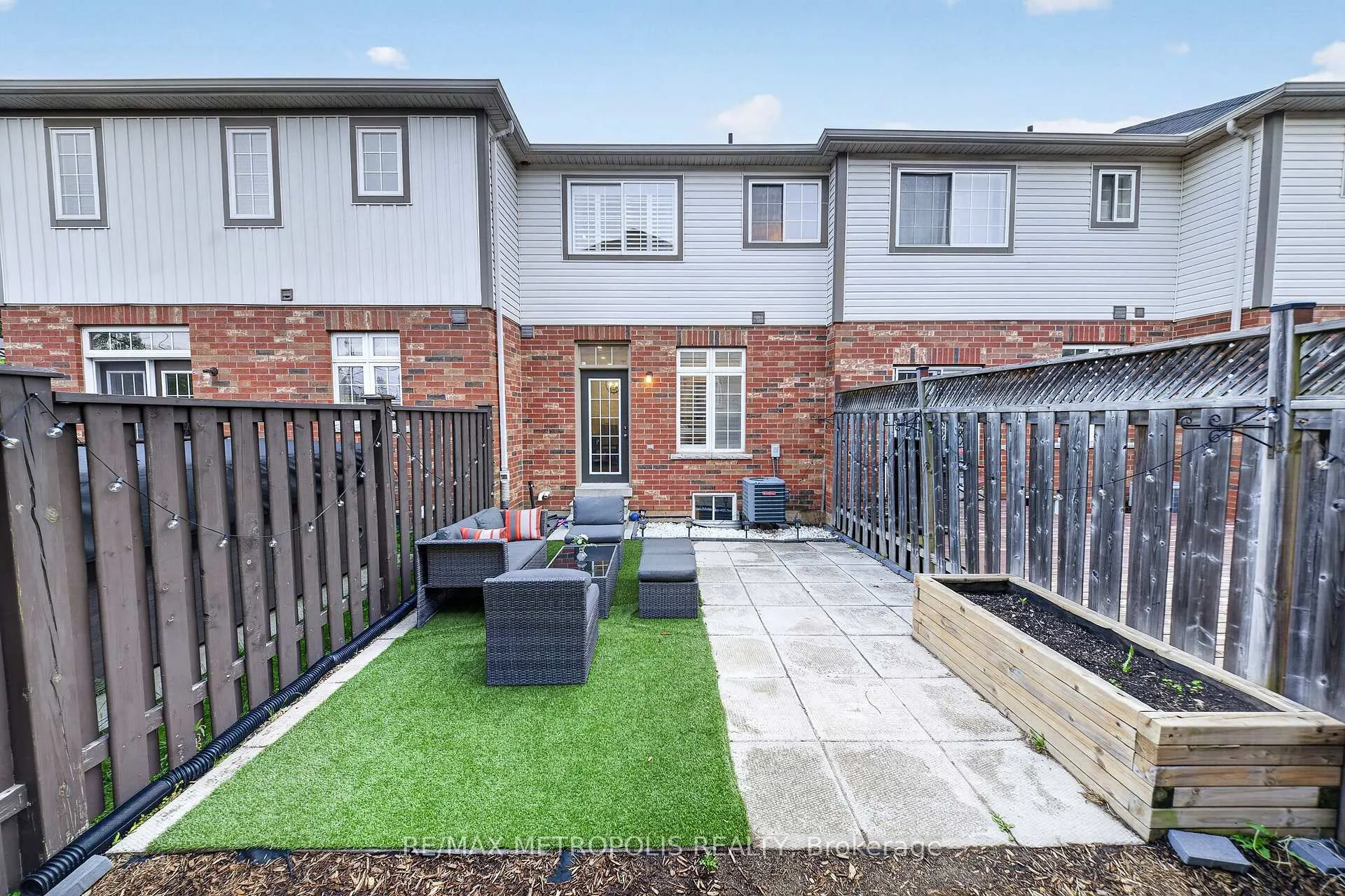 Photo 40 of 4 Cole Street, Hamilton, Waterdown — HOMEH