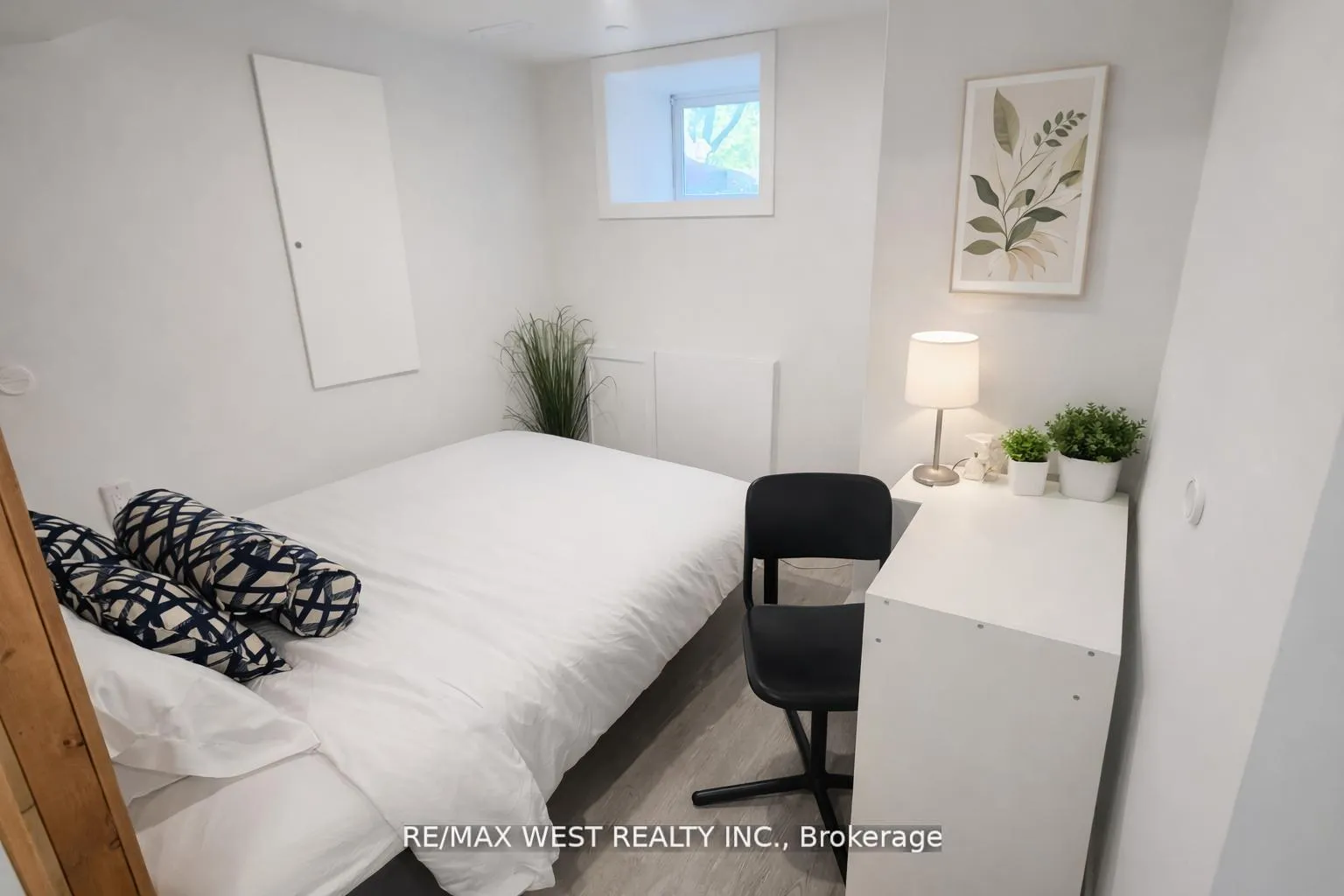 Photo 30 of 201 Rhodes Avenue, Toronto, Greenwood-Coxwell — HOMEH