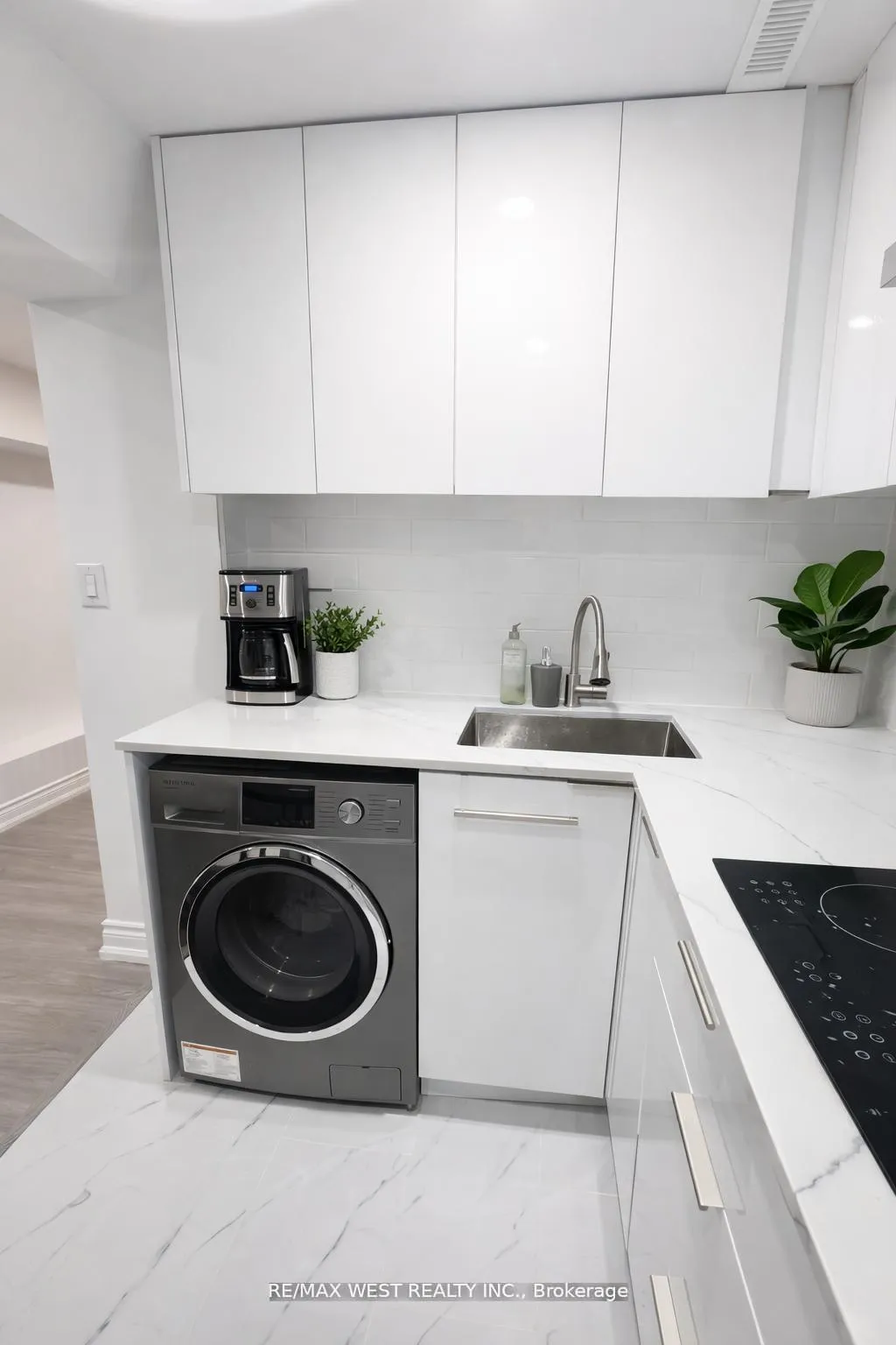 Photo 32 of 201 Rhodes Avenue, Toronto, Greenwood-Coxwell — HOMEH