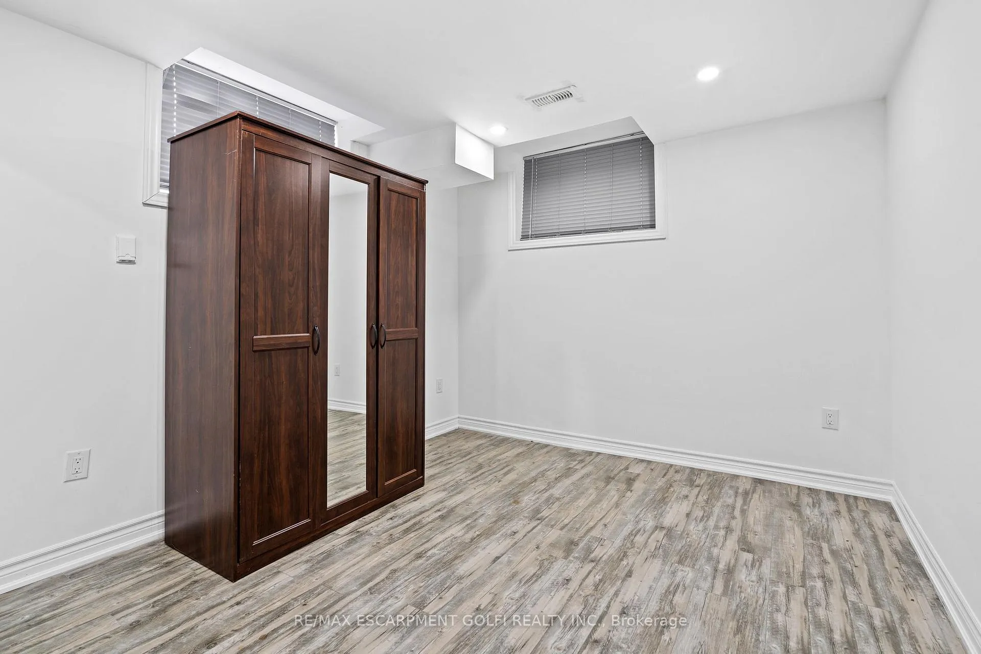 Photo 7 of Unit Lower, 6087 Eaglewood Drive, Niagara Falls, Oldfield — HOMEH