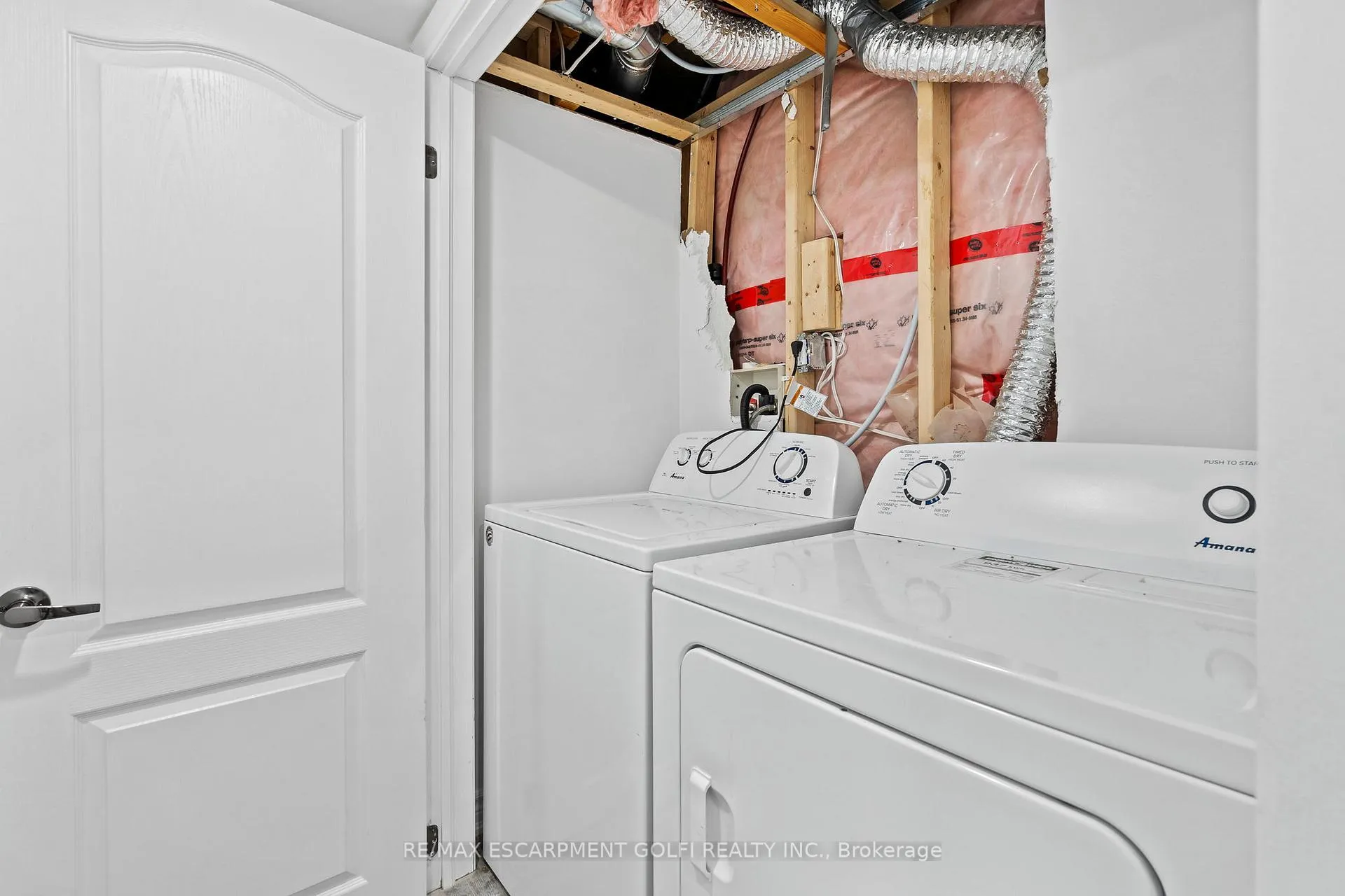 Photo 9 of Unit Lower, 6087 Eaglewood Drive, Niagara Falls, Oldfield — HOMEH