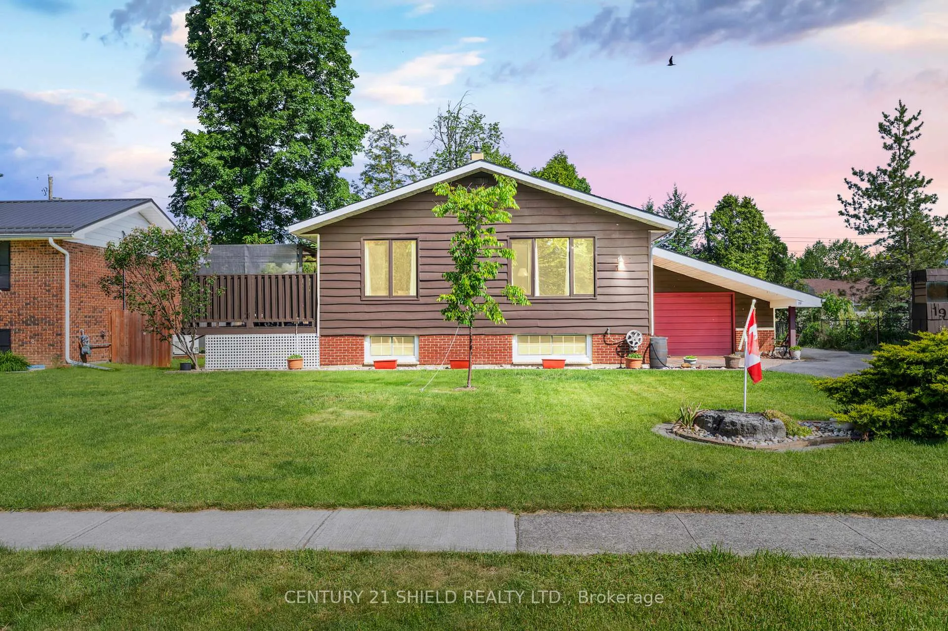 Photo 2 of 19 Spruce Street, South Stormont, Ingleside — HOMEH
