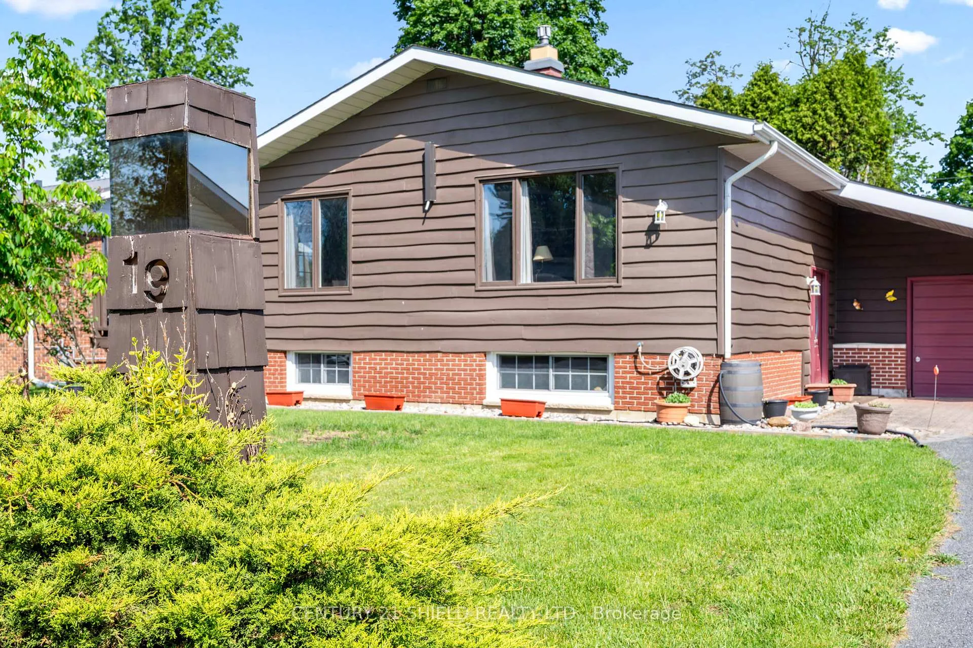 Photo 10 of 19 Spruce Street, South Stormont, Ingleside — HOMEH