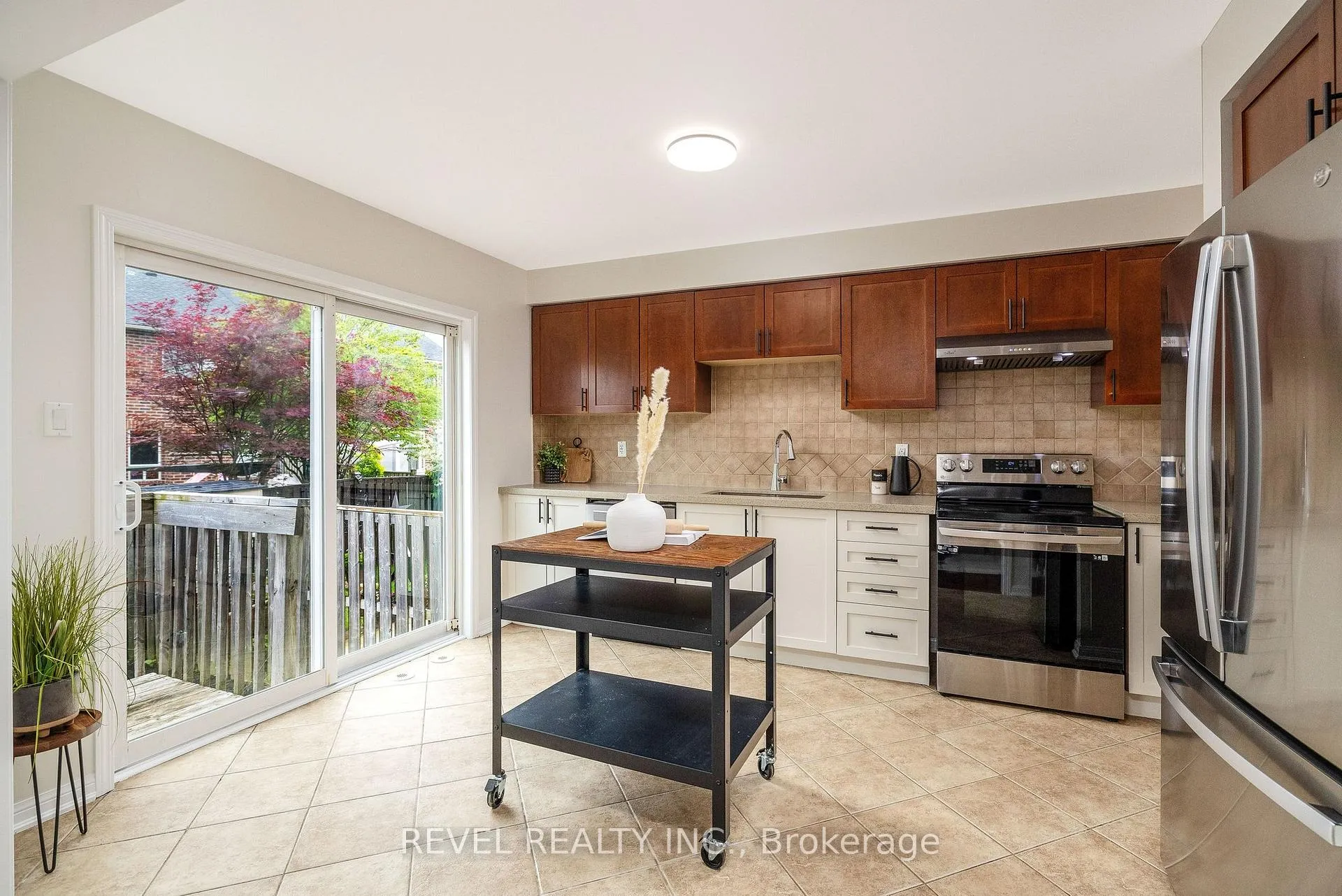 Photo 12 of 918 Hepburn Road, Milton, Coates — HOMEH