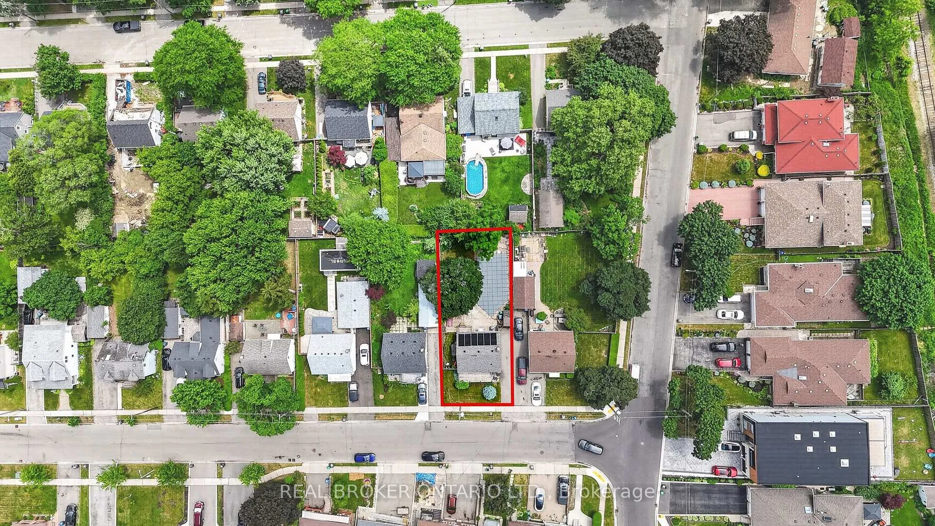 Photo 2 of 67 Archibald Street, Brampton, Bram West — HOMEH