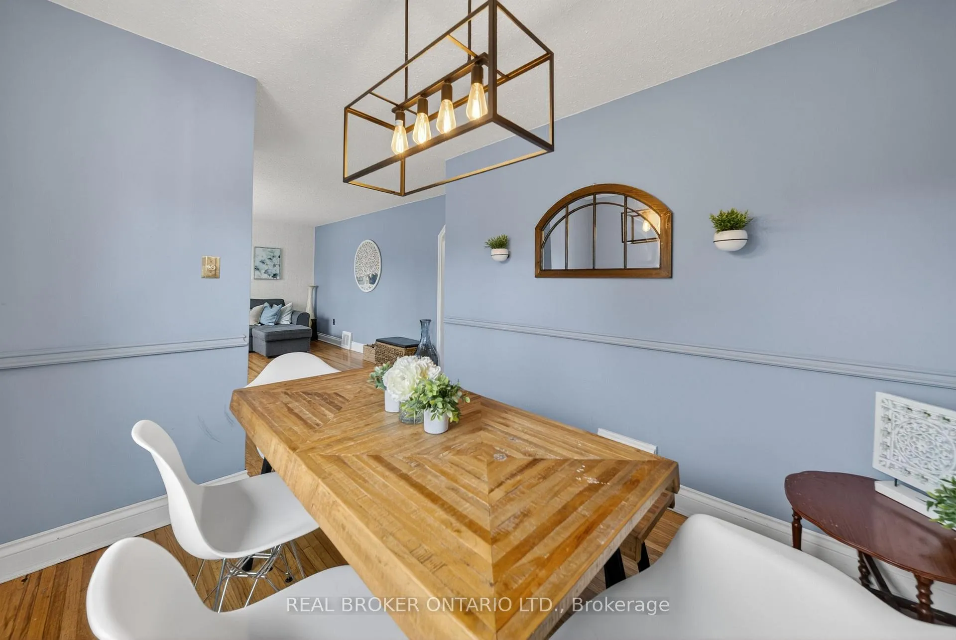 Photo 7 of 67 Archibald Street, Brampton, Bram West — HOMEH