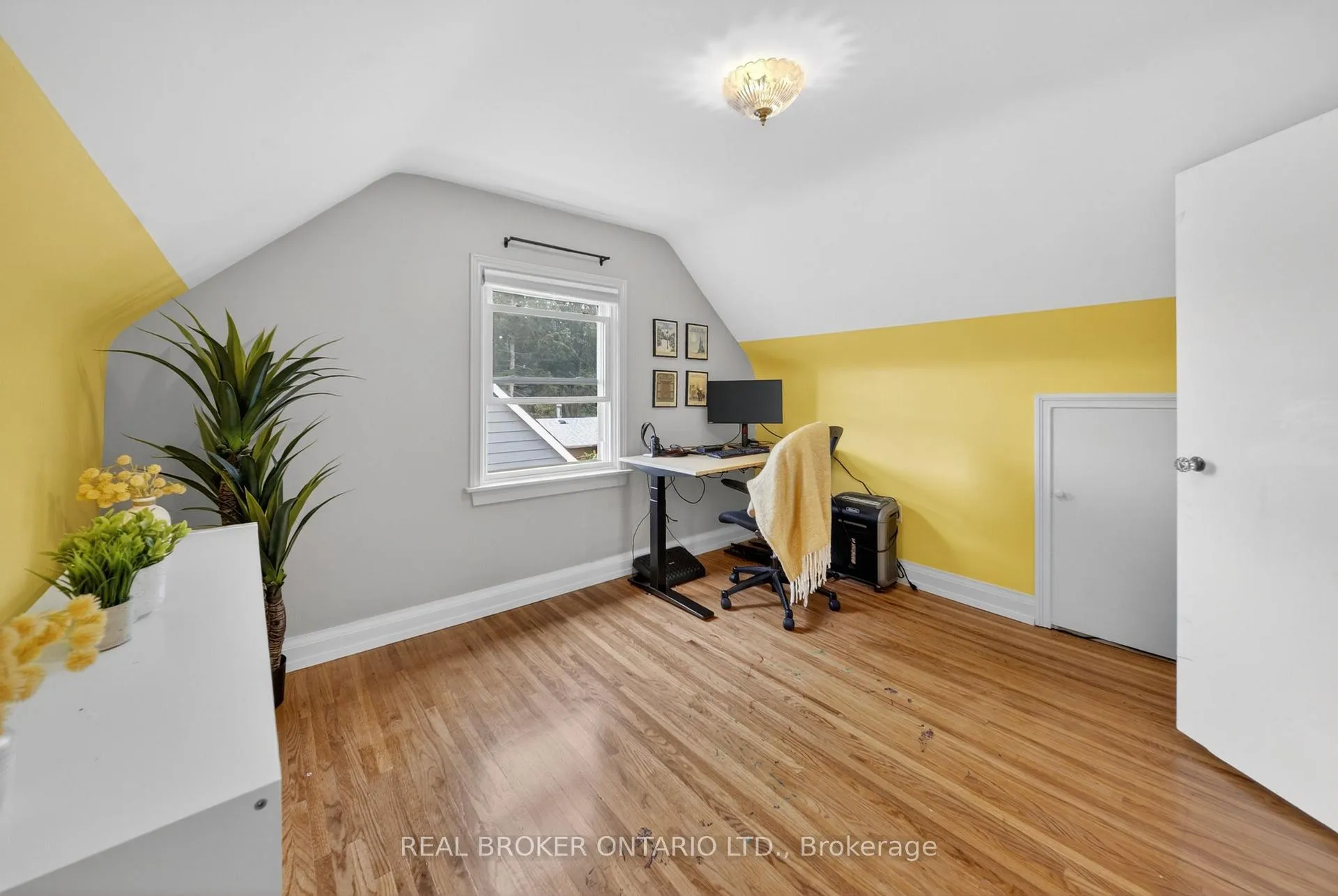 Photo 17 of 67 Archibald Street, Brampton, Bram West — HOMEH
