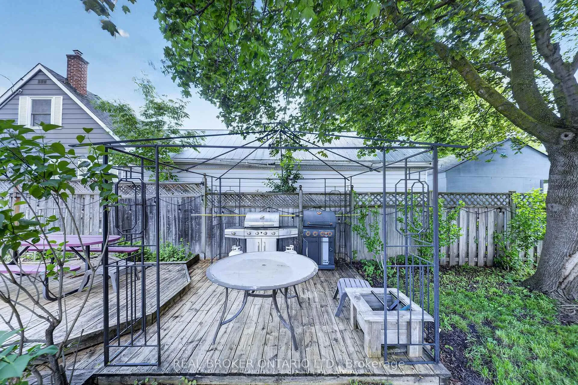 Photo 24 of 67 Archibald Street, Brampton, Bram West — HOMEH