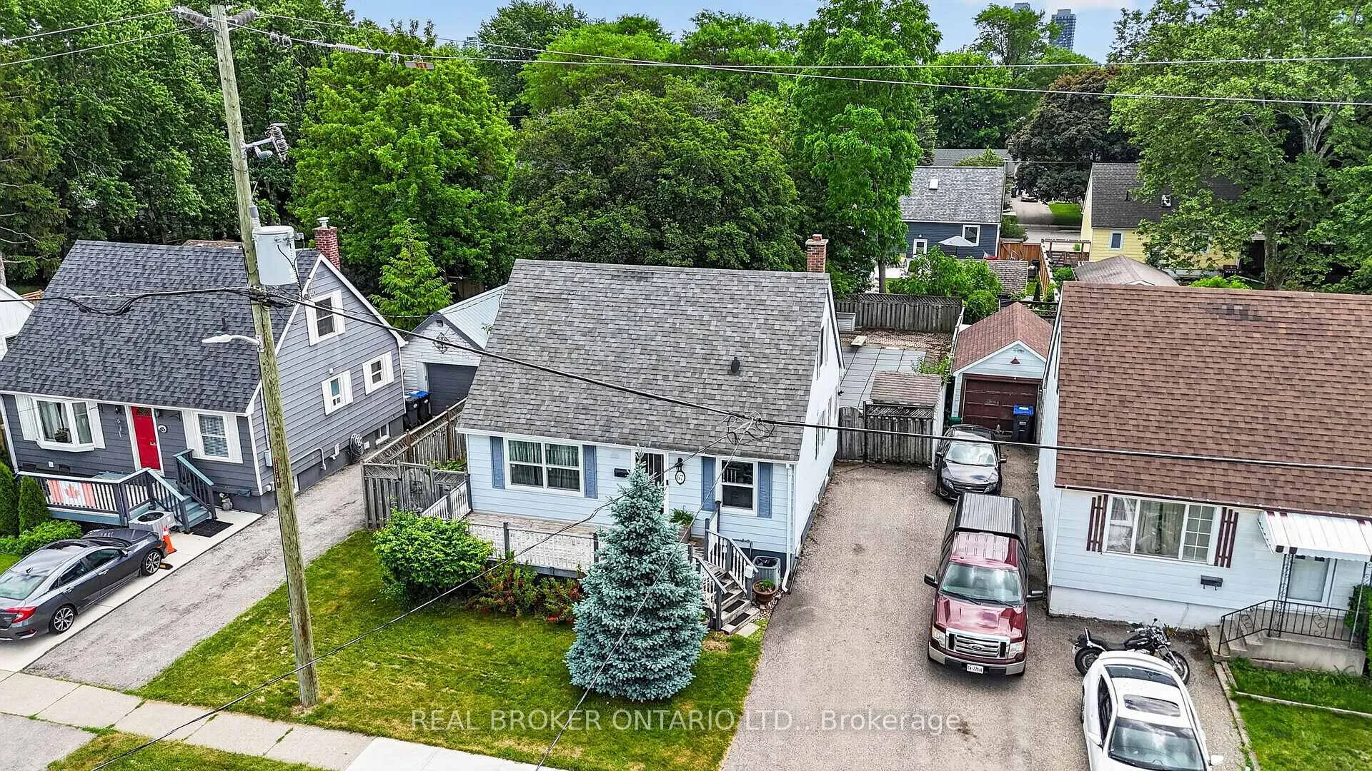 Photo 28 of 67 Archibald Street, Brampton, Bram West — HOMEH