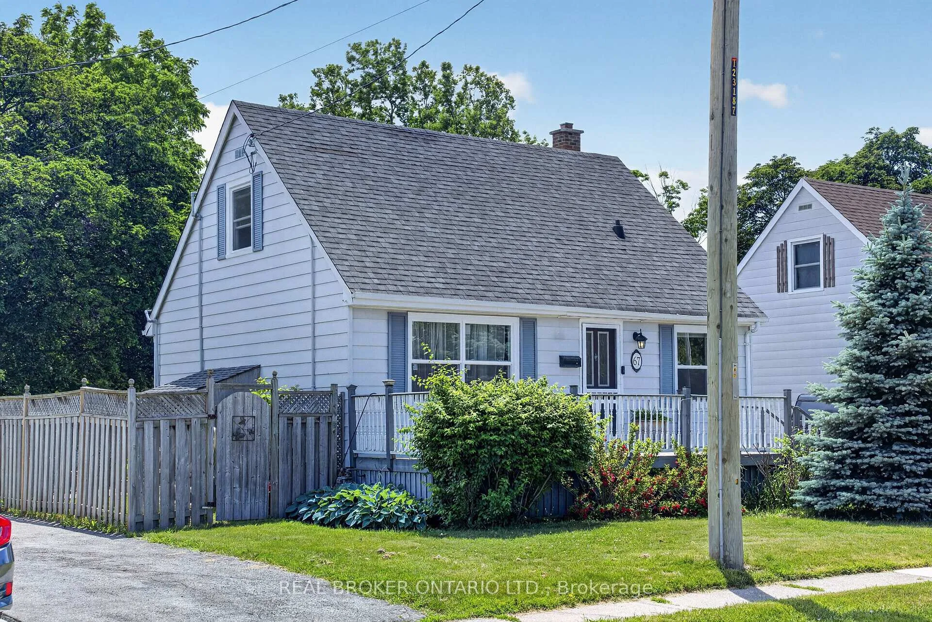 Photo 32 of 67 Archibald Street, Brampton, Bram West — HOMEH