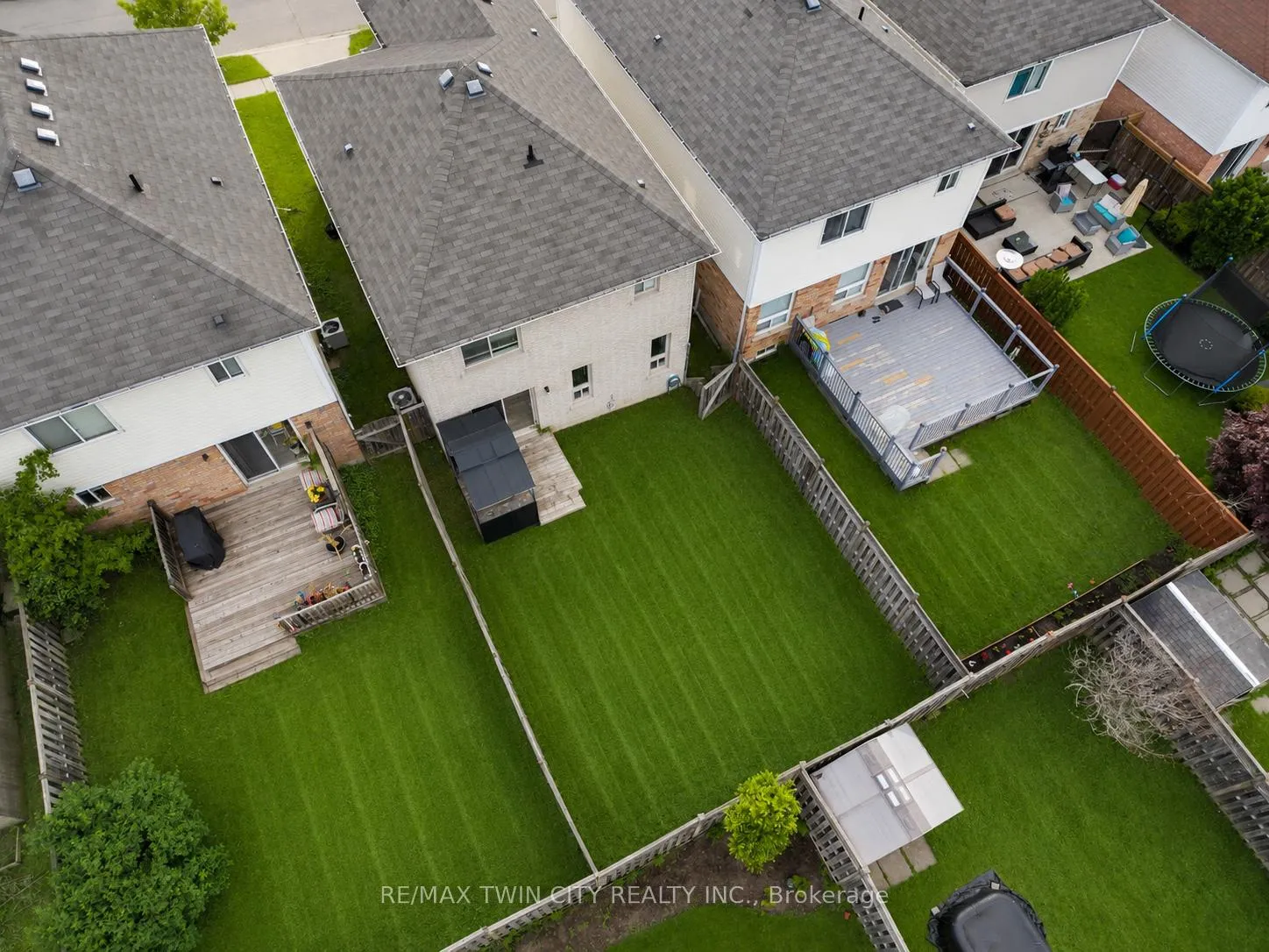 Photo 4 of 48 Griffiths Avenue, Cambridge, Christopher-Champlain — HOMEH