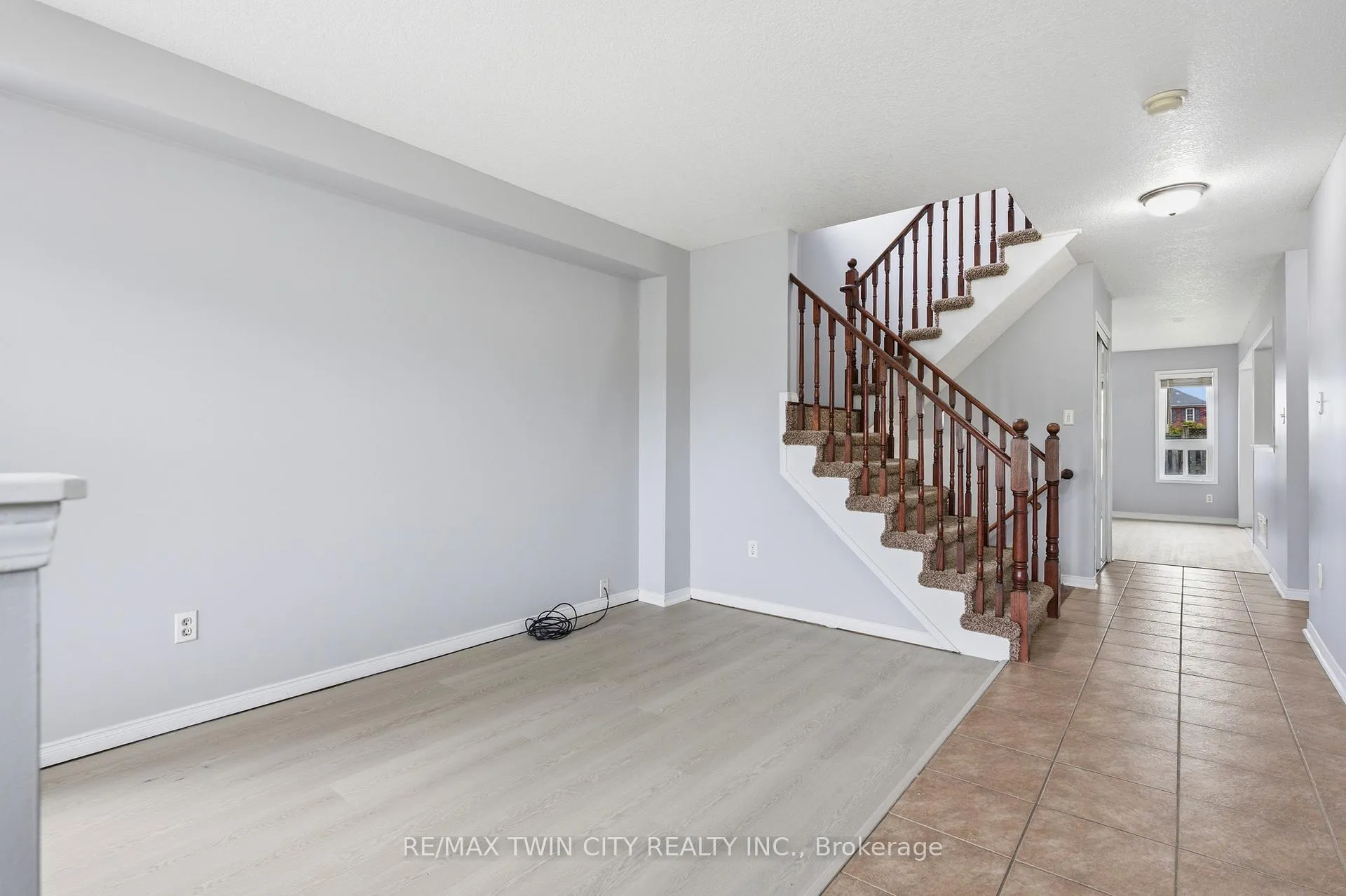 Photo 6 of 48 Griffiths Avenue, Cambridge, Christopher-Champlain — HOMEH