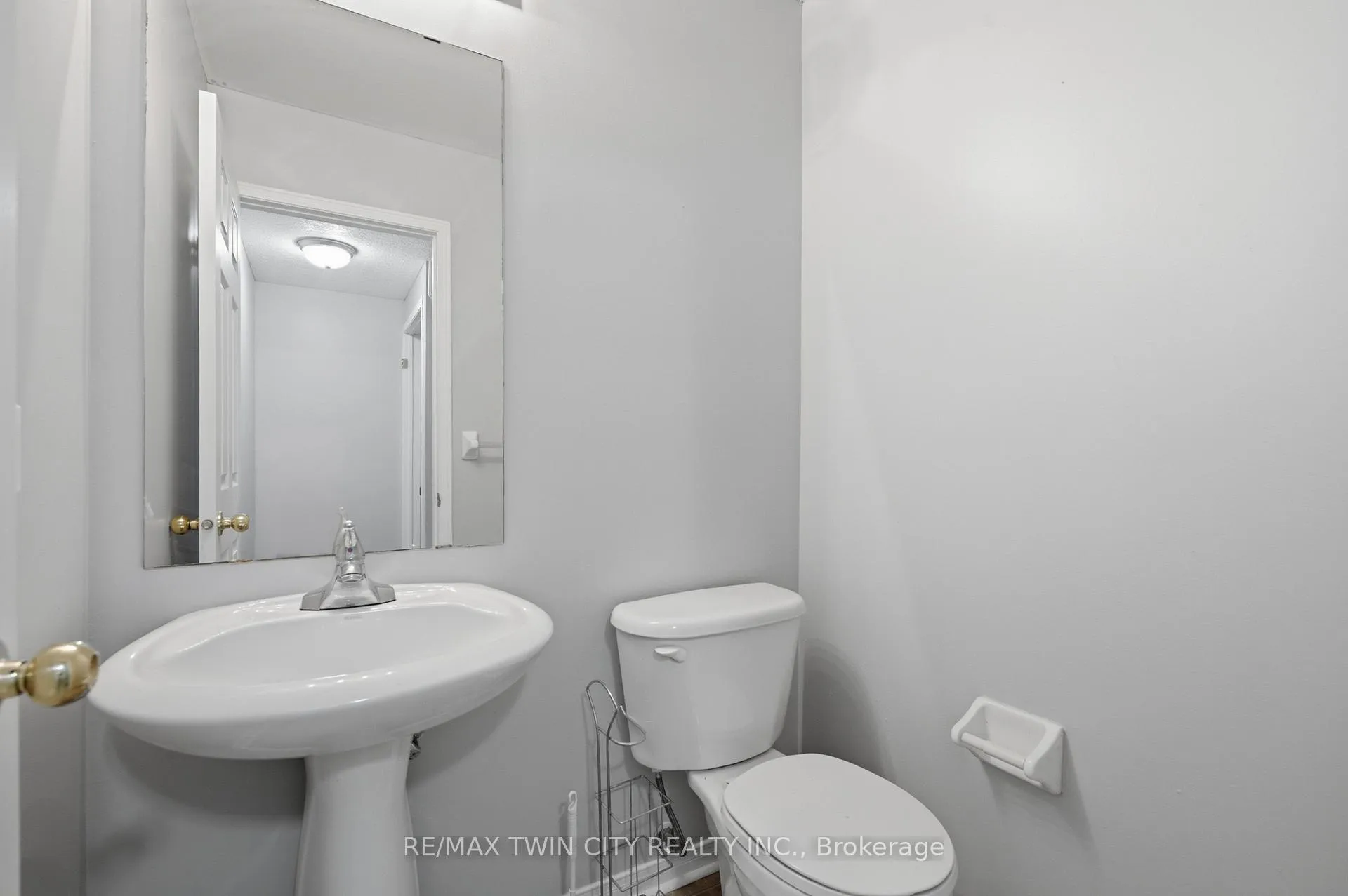 Photo 18 of 48 Griffiths Avenue, Cambridge, Christopher-Champlain — HOMEH