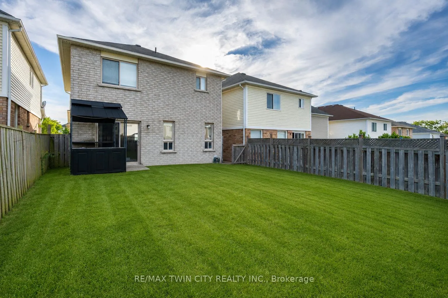 Photo 27 of 48 Griffiths Avenue, Cambridge, Christopher-Champlain — HOMEH