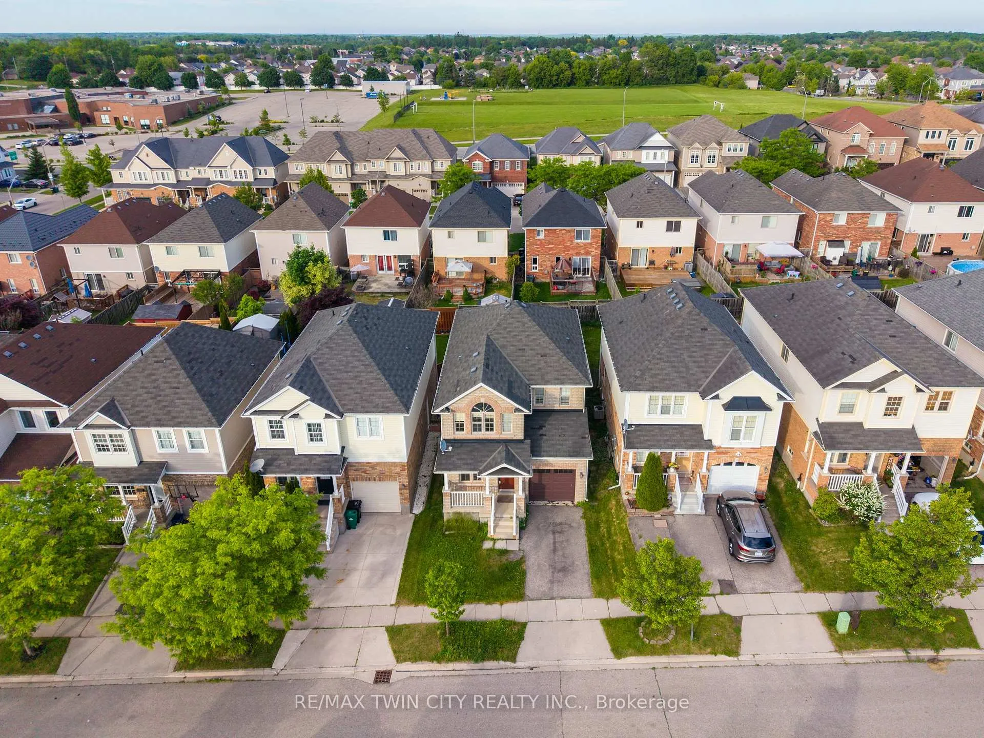Photo 29 of 48 Griffiths Avenue, Cambridge, Christopher-Champlain — HOMEH