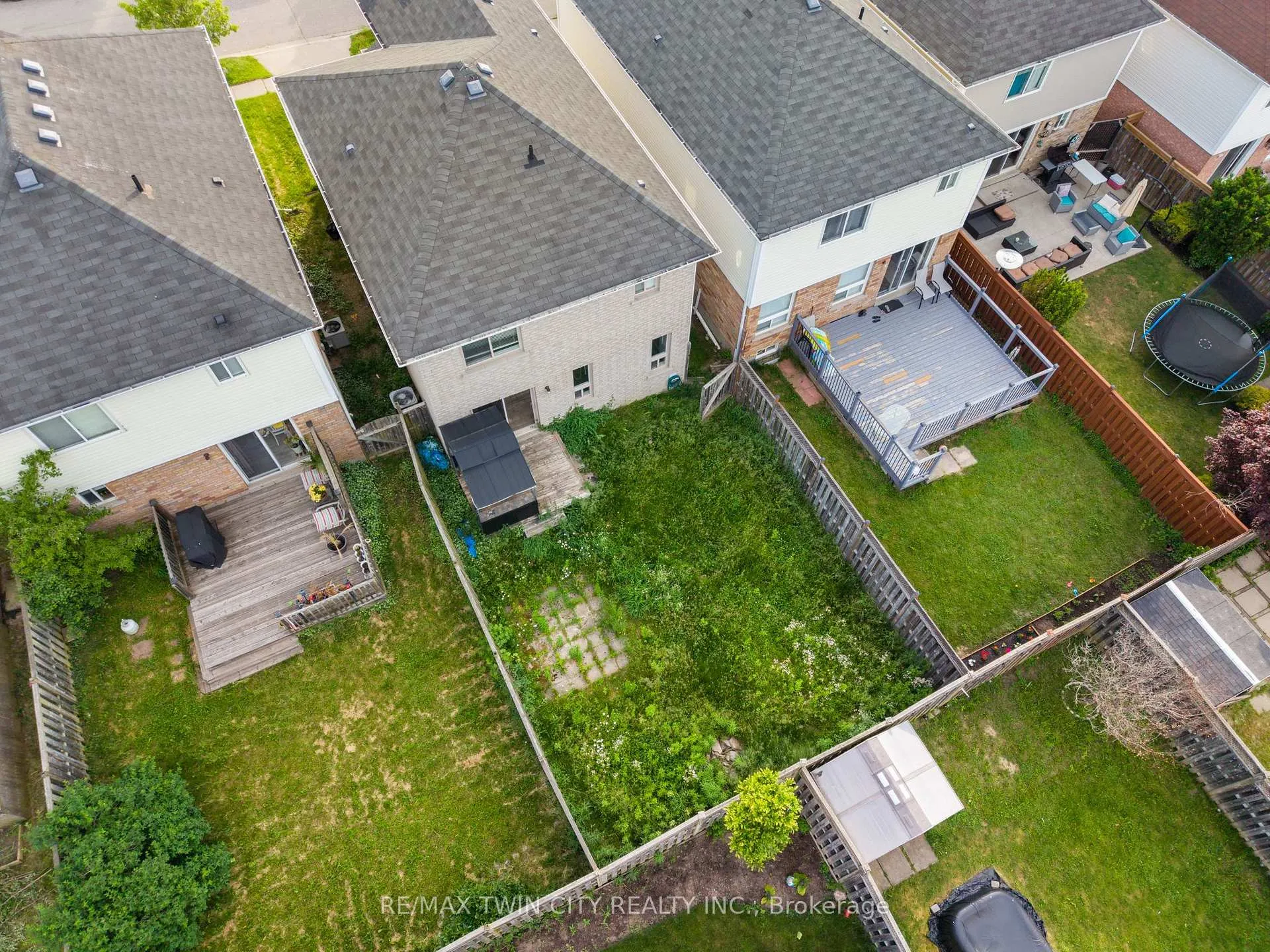 Photo 30 of 48 Griffiths Avenue, Cambridge, Christopher-Champlain — HOMEH