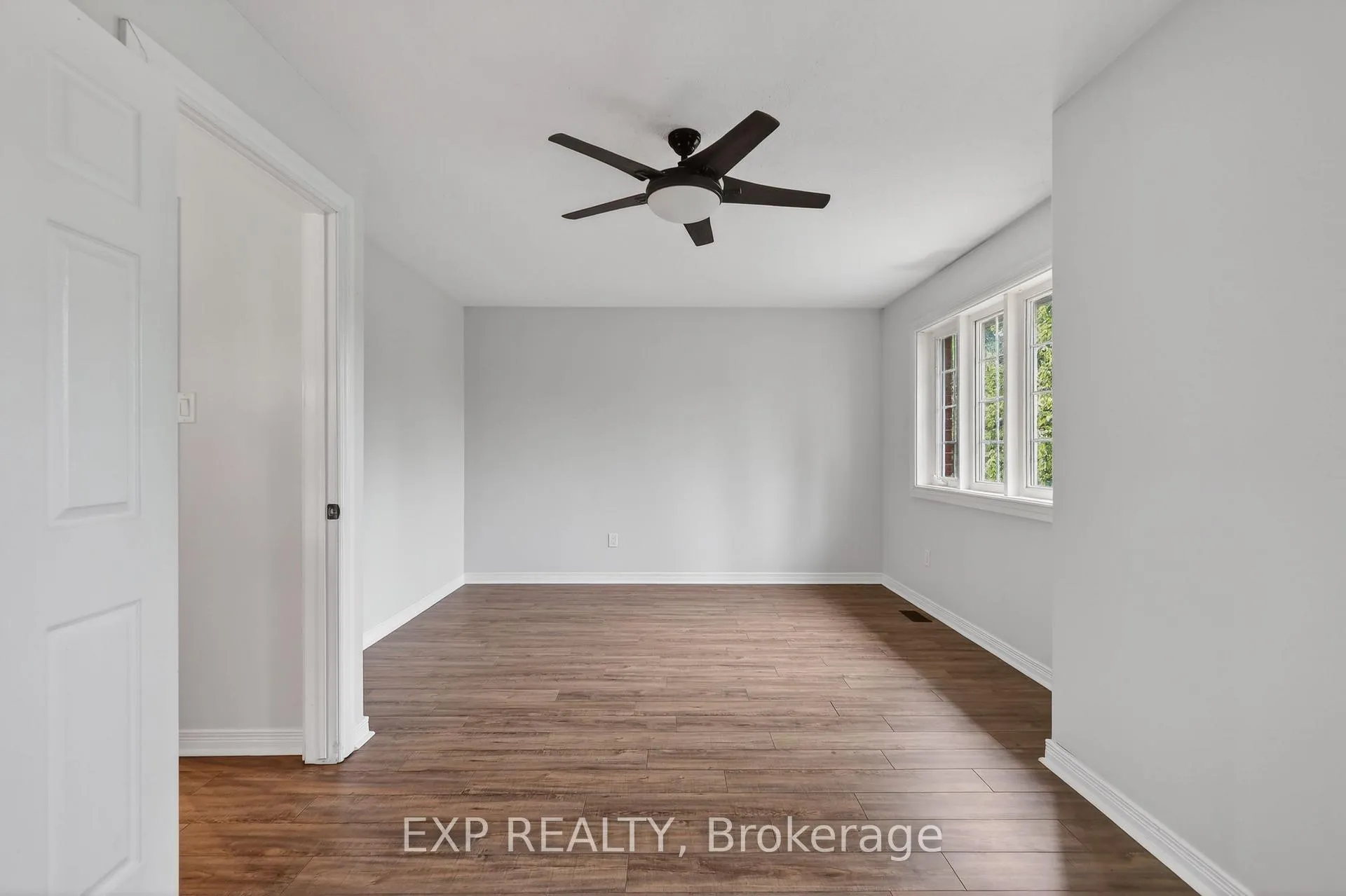 Photo 10 of 11 Boulder Way, Ottawa, Barrhaven - Longfields — HOMEH