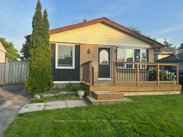 Front of 17 Villeneuve Crescent