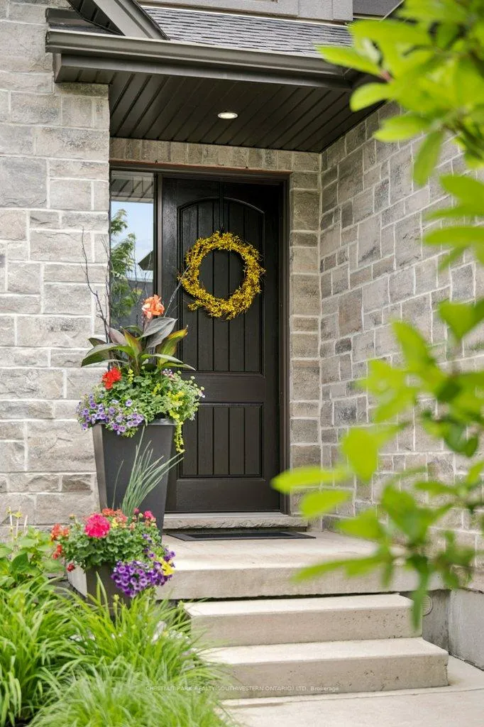 Photo 5 of 518 Preakness Street, Waterloo, University Downs — HOMEH