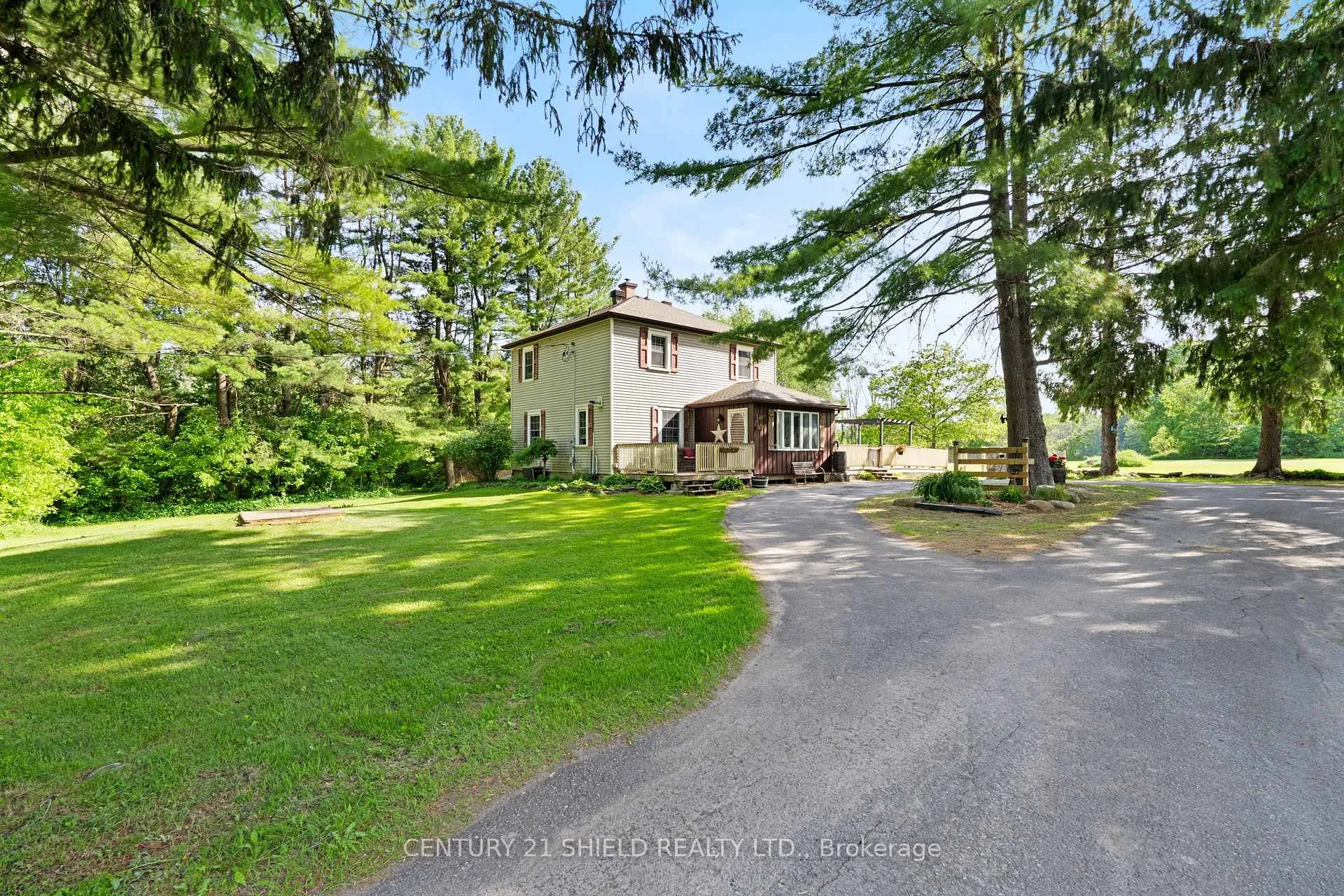Front of 2864 County Road 30