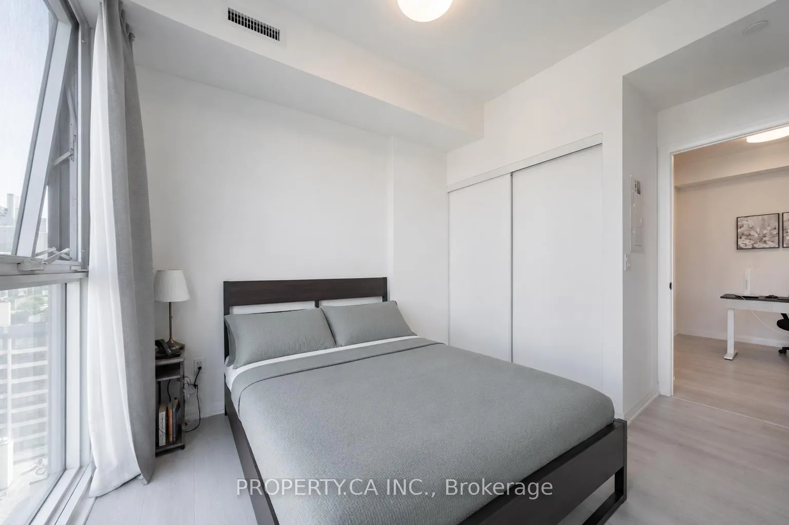 Photo 7 of Unit 1702, 280 Dundas Street W, Toronto, Kensington-Chinatown — HOMEH
