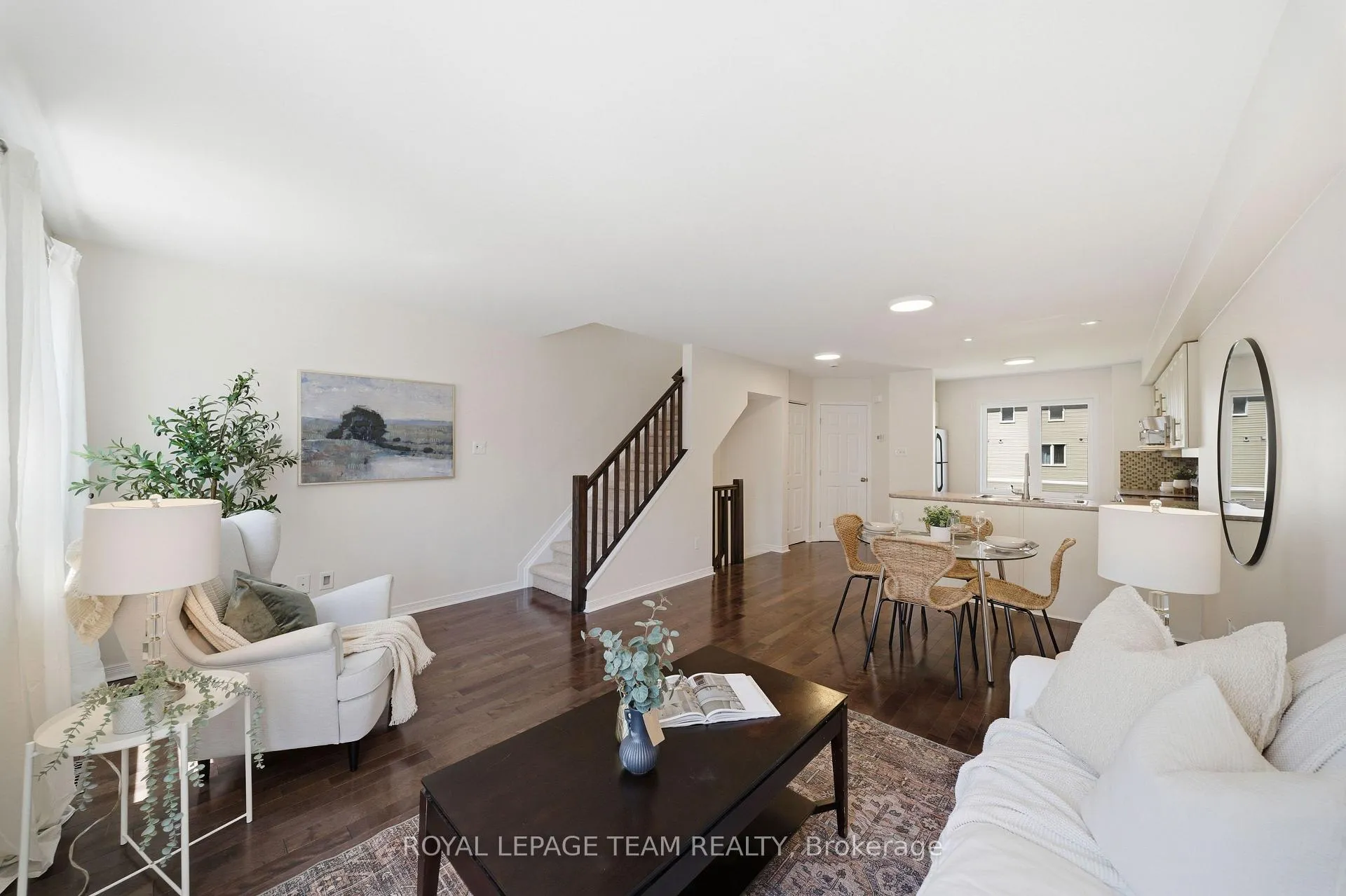 Photo 6 of 441 Sadar Private, Ottawa, Barrhaven - Cedargrove/Fraserdale — HOMEH