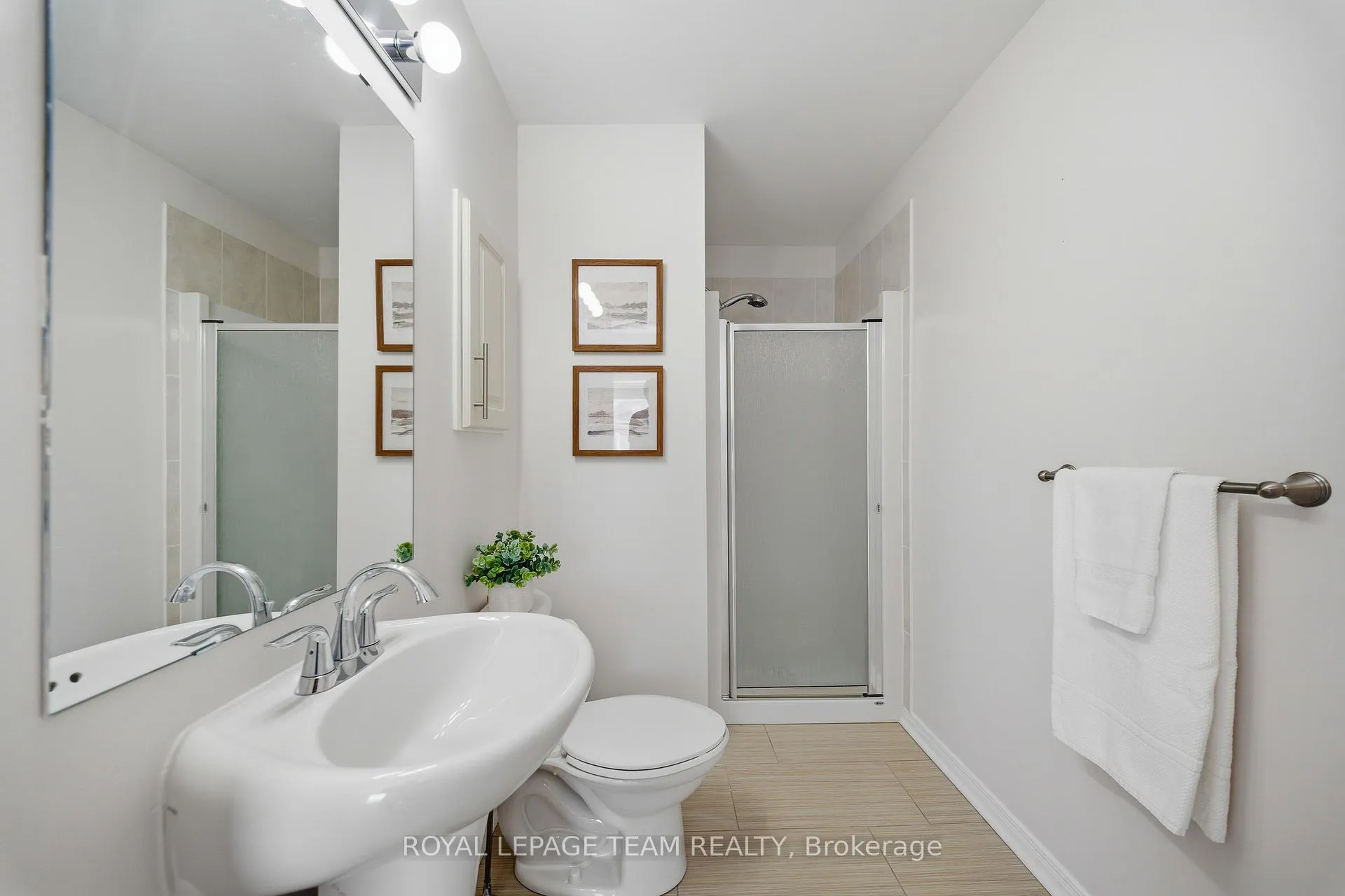 Photo 19 of 441 Sadar Private, Ottawa, Barrhaven - Cedargrove/Fraserdale — HOMEH