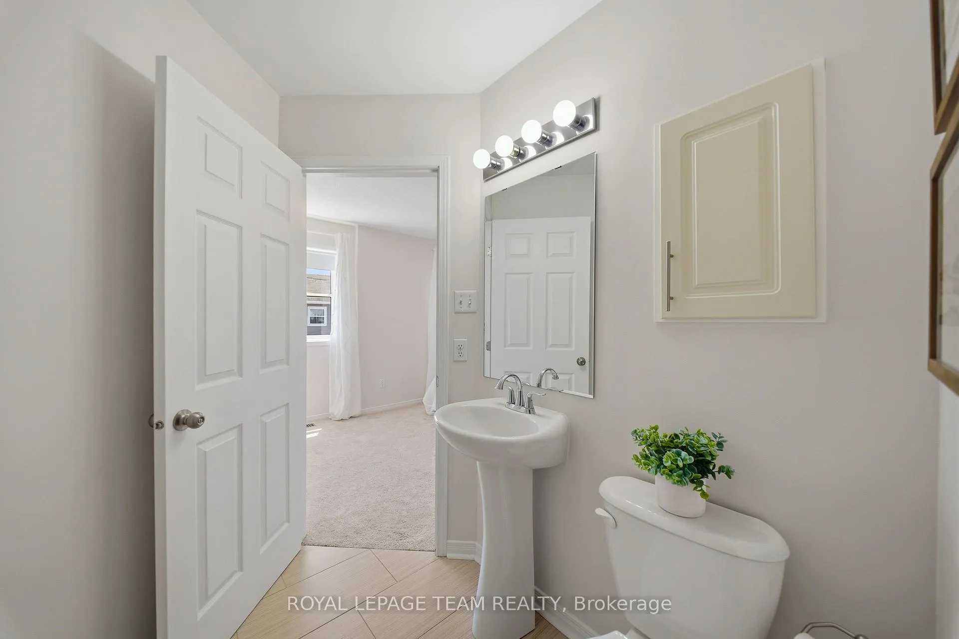 Photo 20 of 441 Sadar Private, Ottawa, Barrhaven - Cedargrove/Fraserdale — HOMEH
