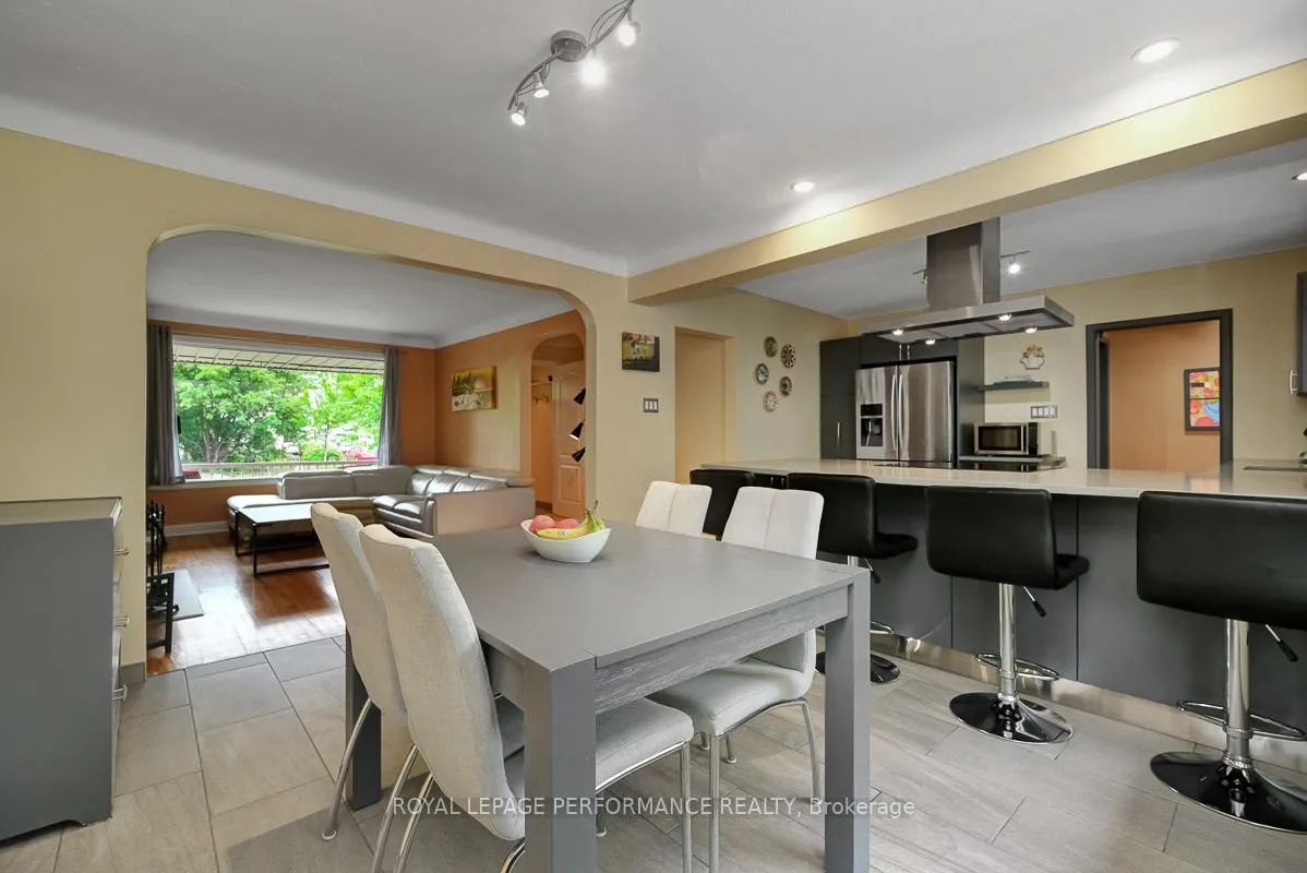 Photo 10 of 102 Donald Street, Ottawa, Overbrook — HOMEH
