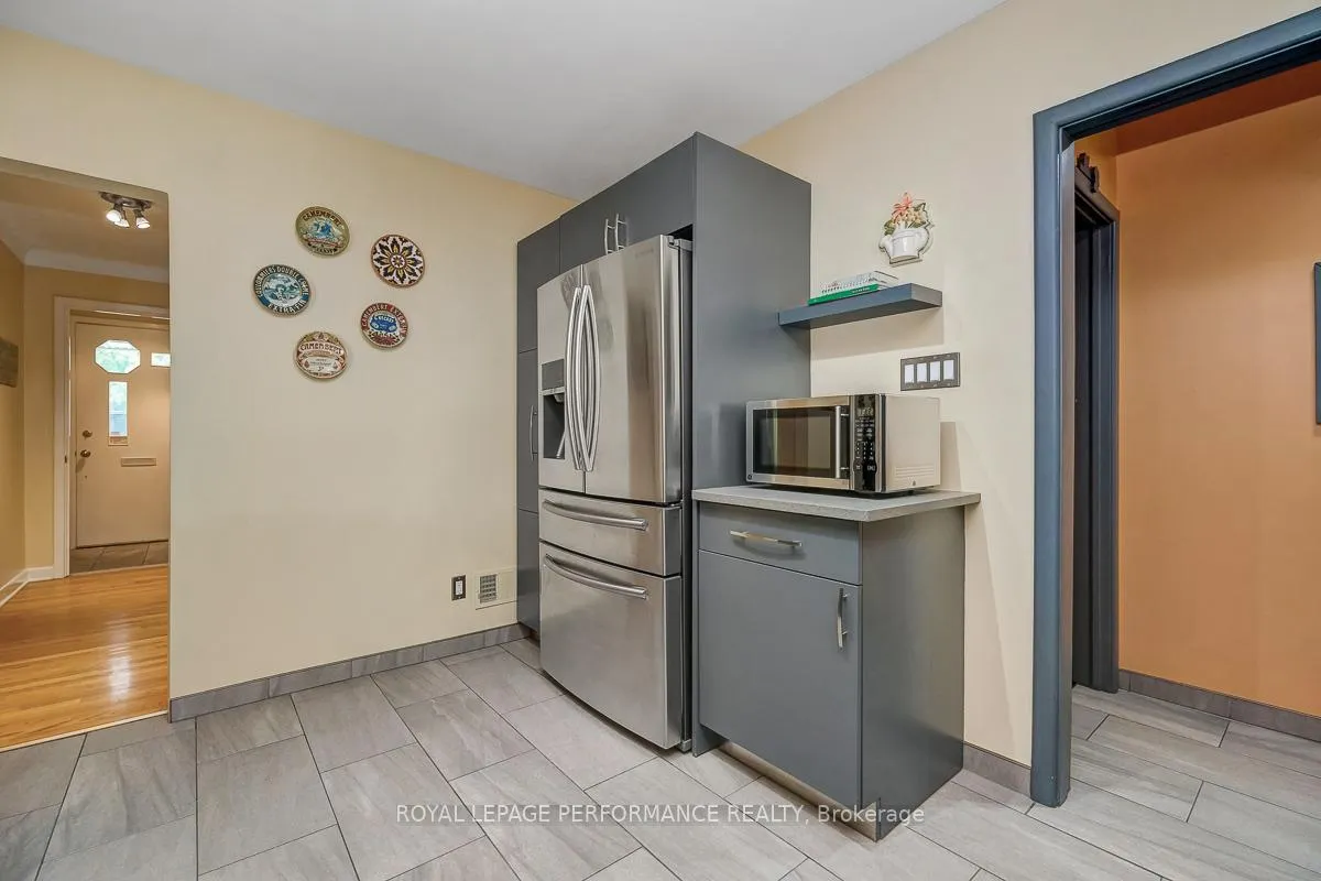 Photo 17 of 102 Donald Street, Ottawa, Overbrook — HOMEH