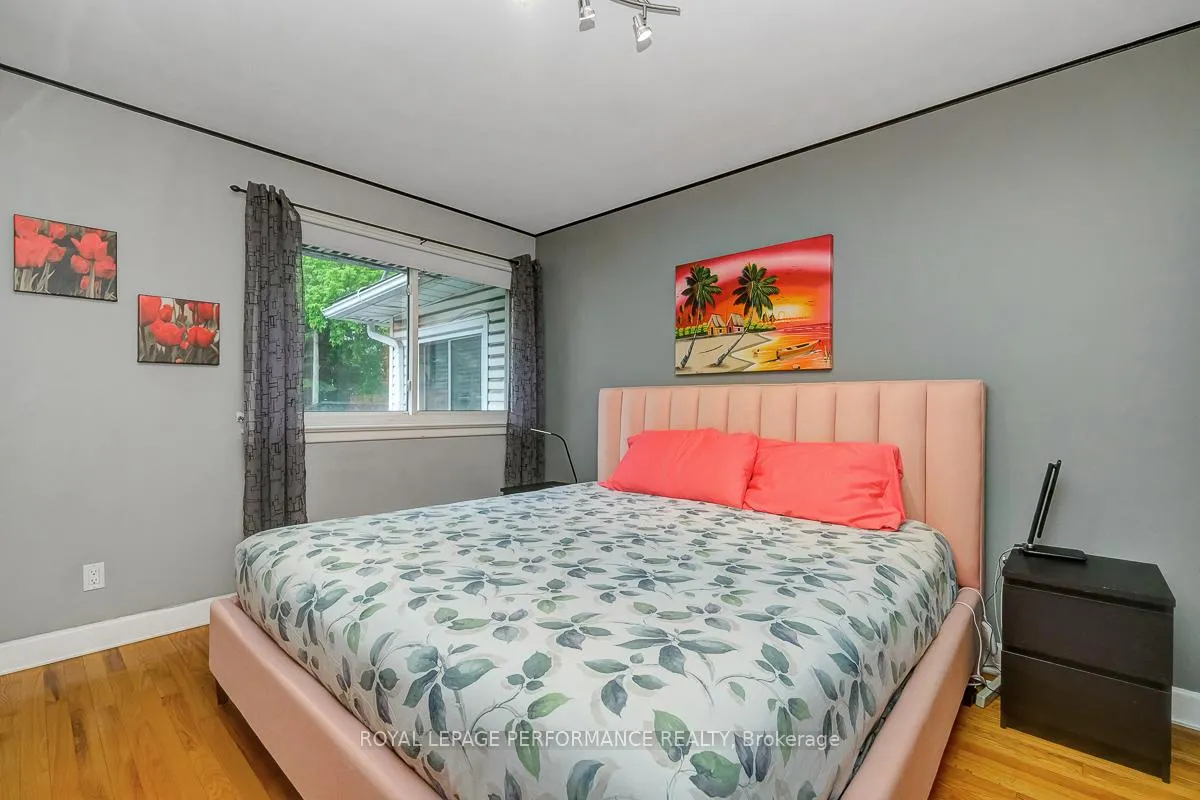 Photo 19 of 102 Donald Street, Ottawa, Overbrook — HOMEH