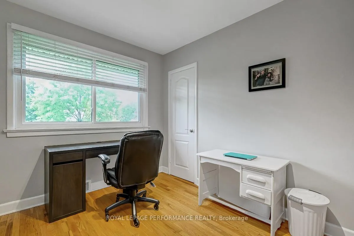 Photo 23 of 102 Donald Street, Ottawa, Overbrook — HOMEH