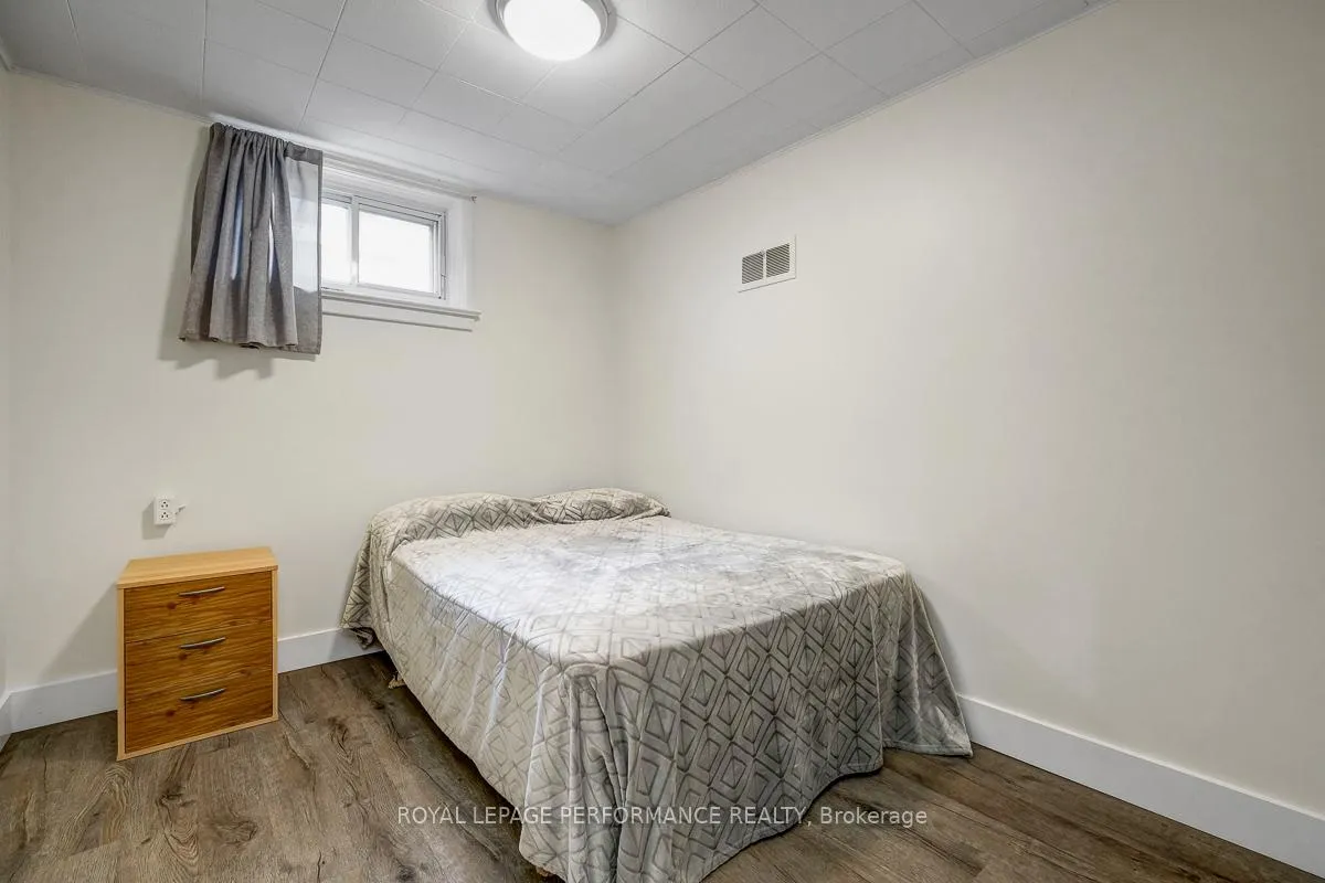 Photo 34 of 102 Donald Street, Ottawa, Overbrook — HOMEH