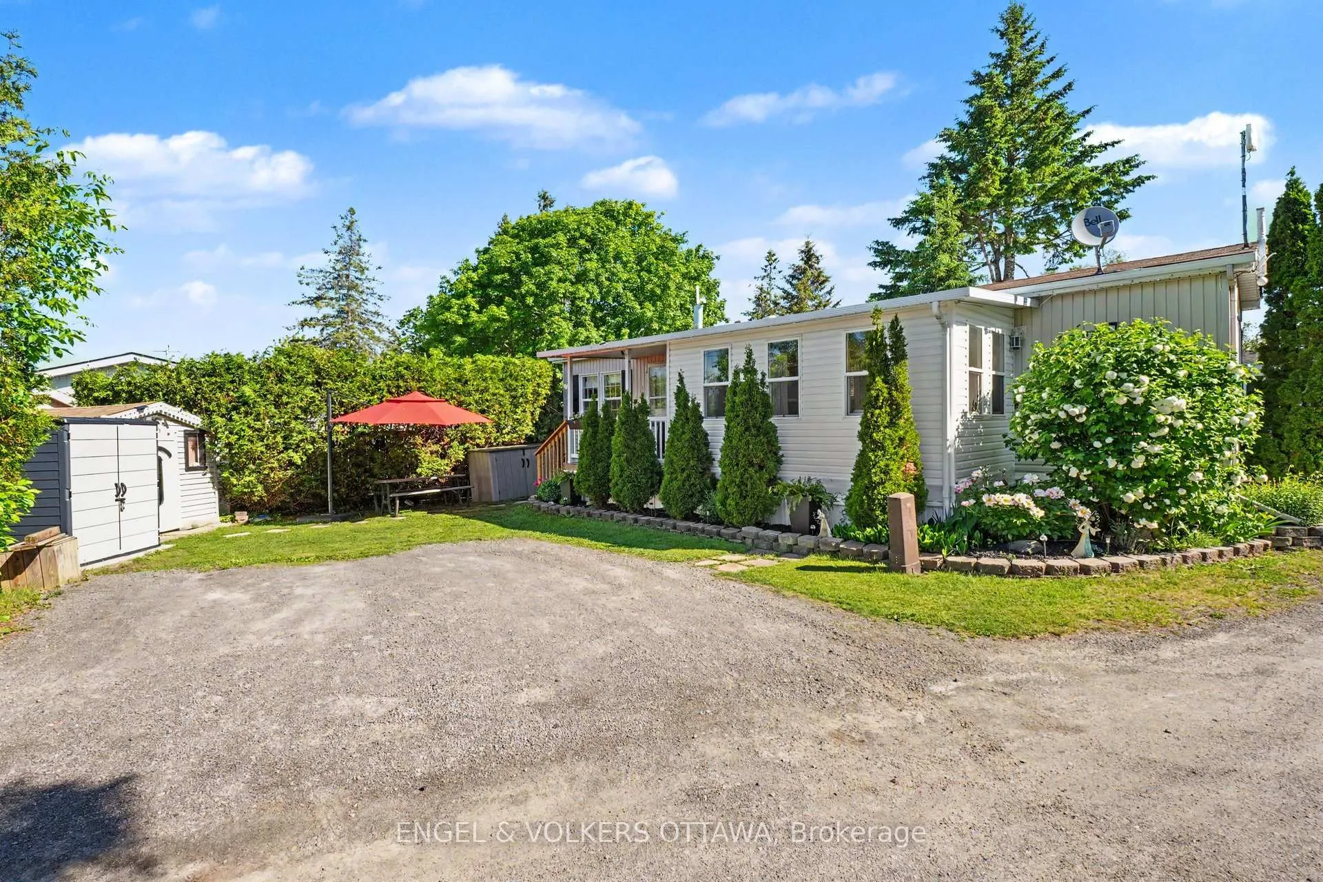 Photo 2 of 2 Kelly Sand Private, Ottawa, Remainder of Stittsville & Area — HOMEH
