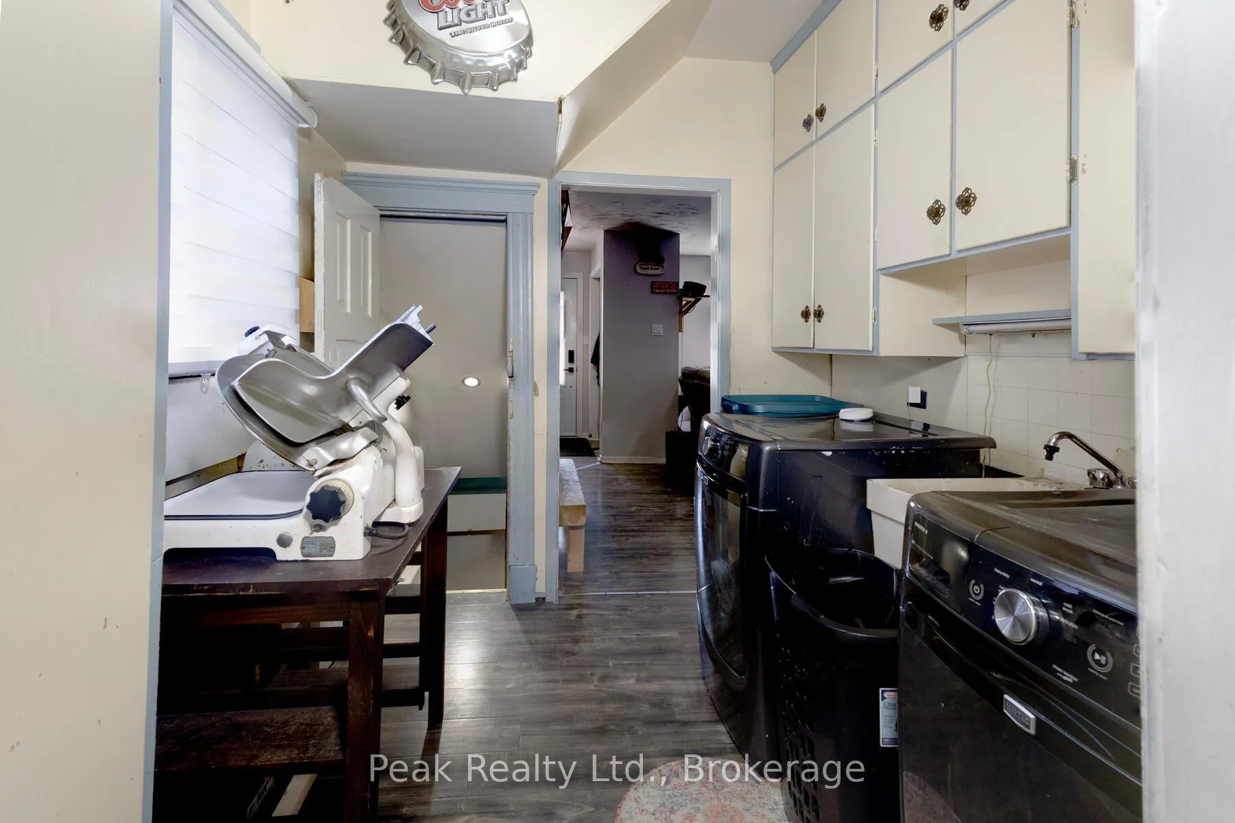 Photo 16 of 38 Mowat Street, Stratford — HOMEH
