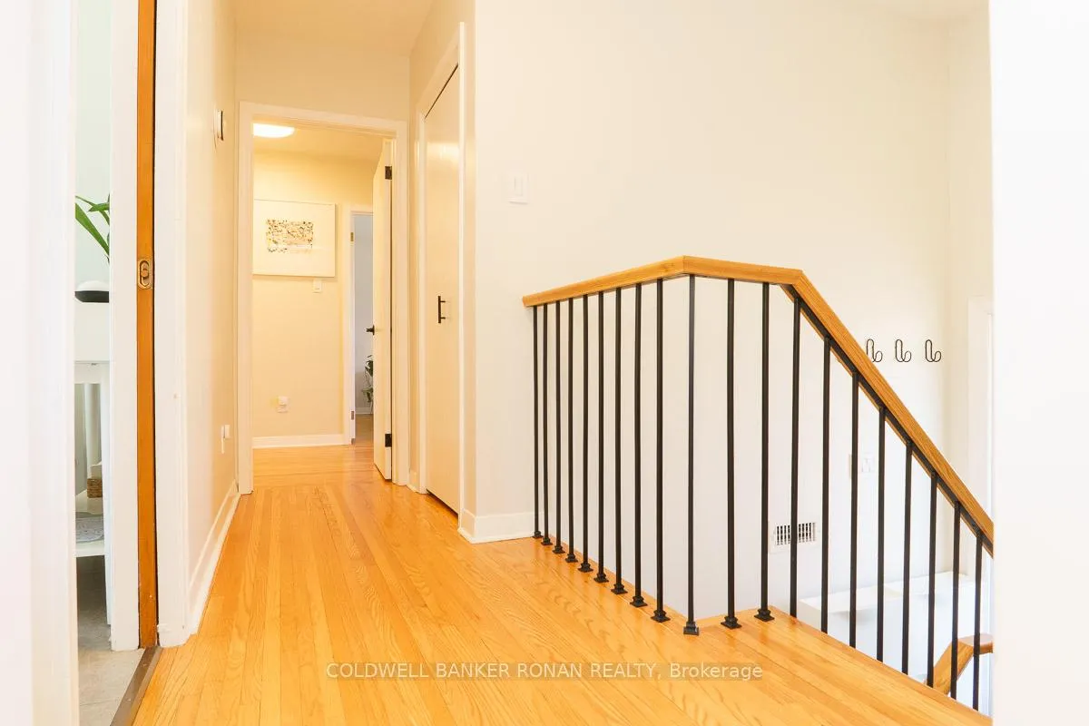 Photo 12 of 11 Pratt Road, Barrie, Wellington — HOMEH