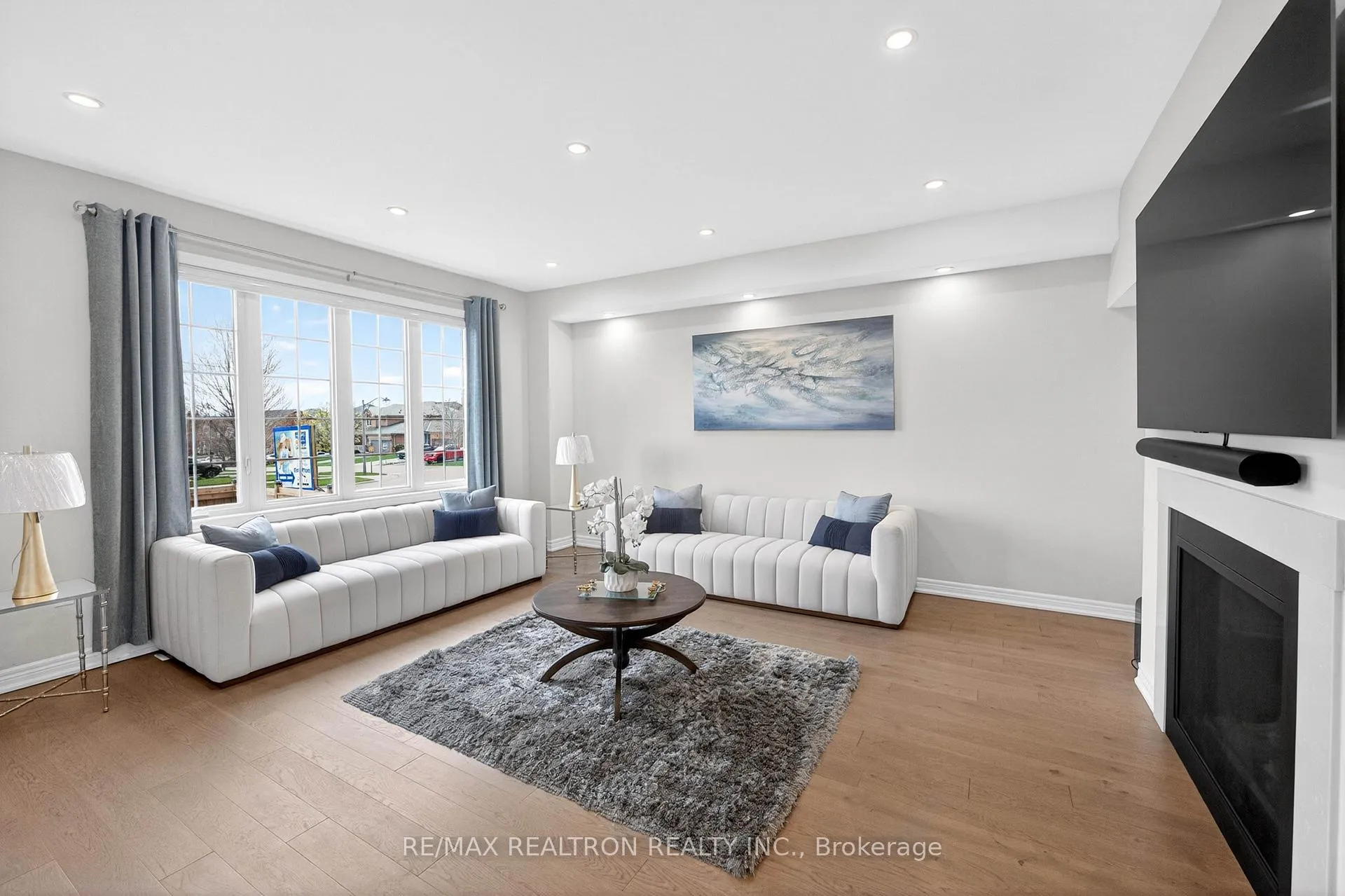 Photo 10 of 7 Forman Street, Scugog, Port Perry — HOMEH