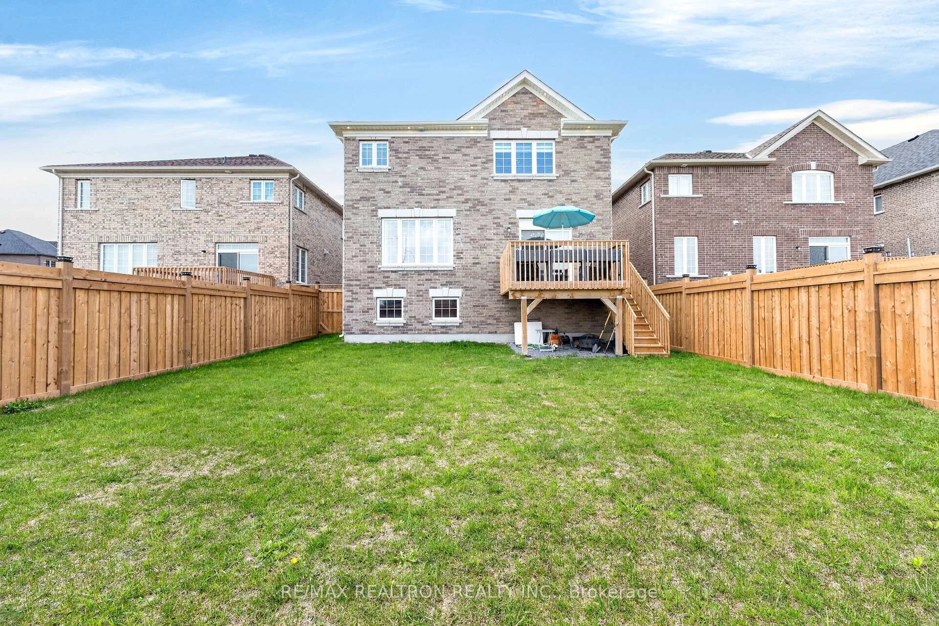 Photo 33 of 7 Forman Street, Scugog, Port Perry — HOMEH