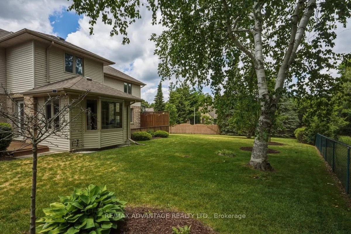 Photo 44 of 74 Mill Road, Thames Centre, Dorchester — HOMEH