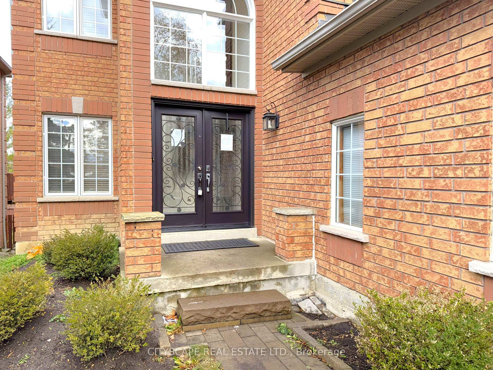 Photo 5 of 34 Coralreef Crescent, Brampton, Sandringham-Wellington — HOMEH