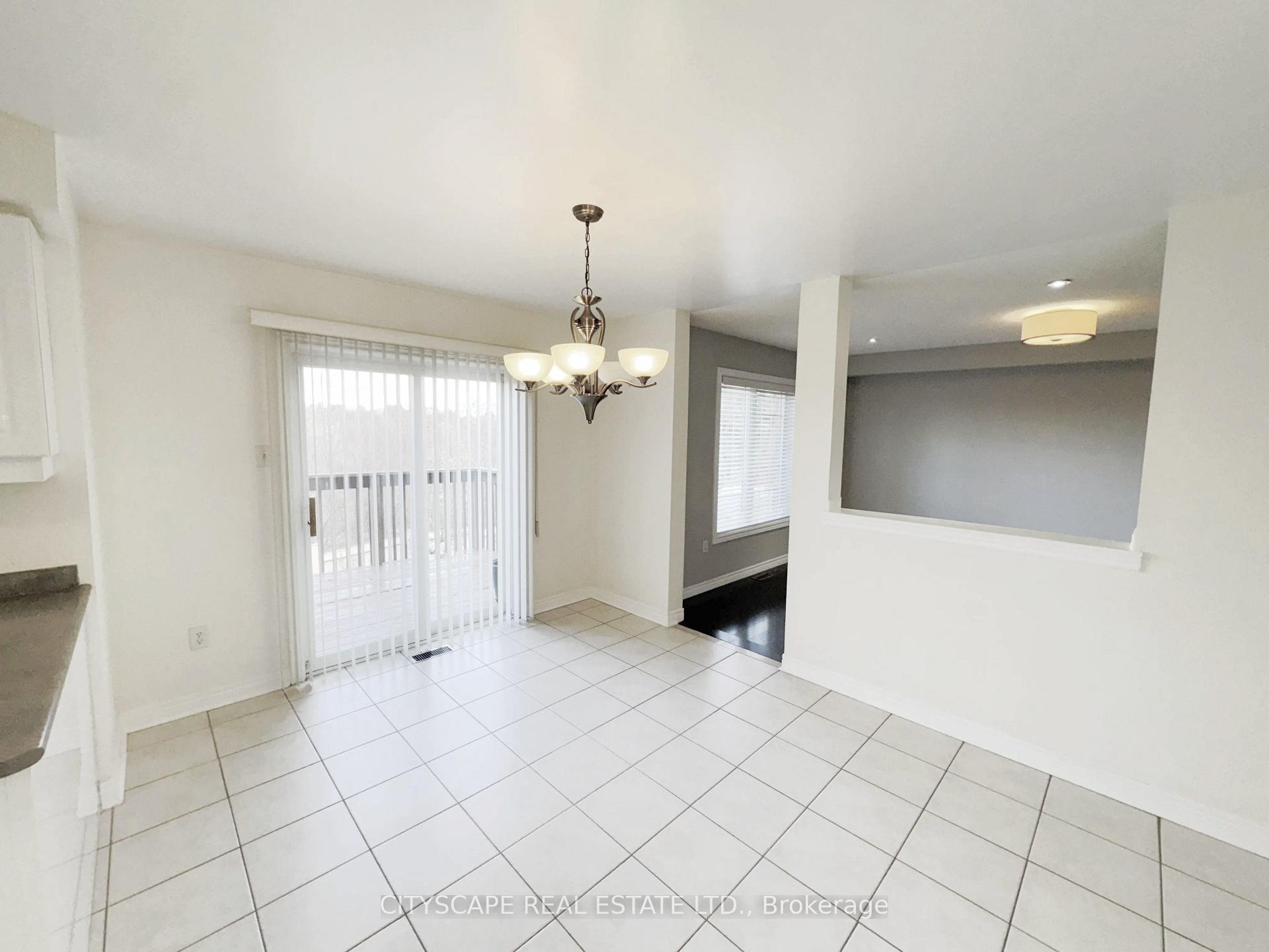 Photo 17 of 34 Coralreef Crescent, Brampton, Sandringham-Wellington — HOMEH